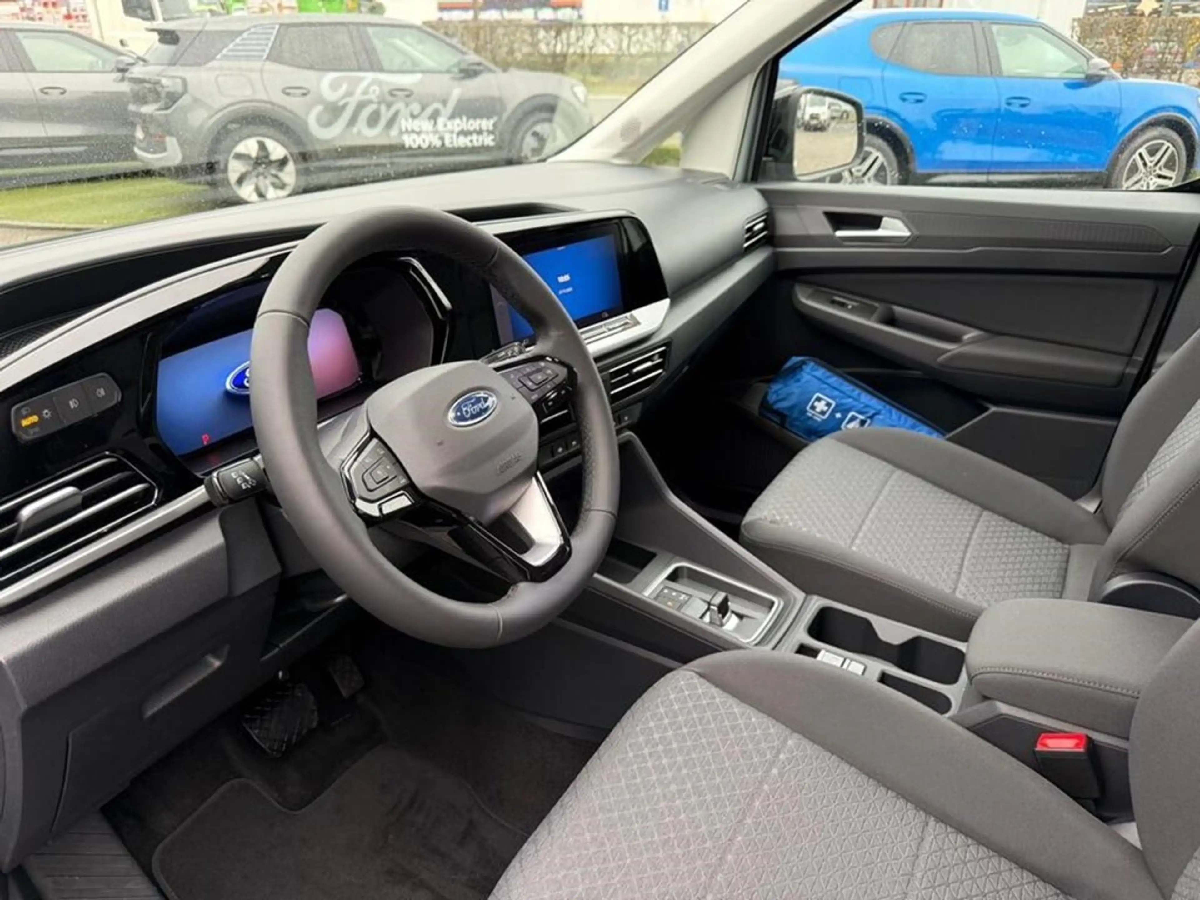 Ford Tourneo 1.5 benzine automaat — photo 5