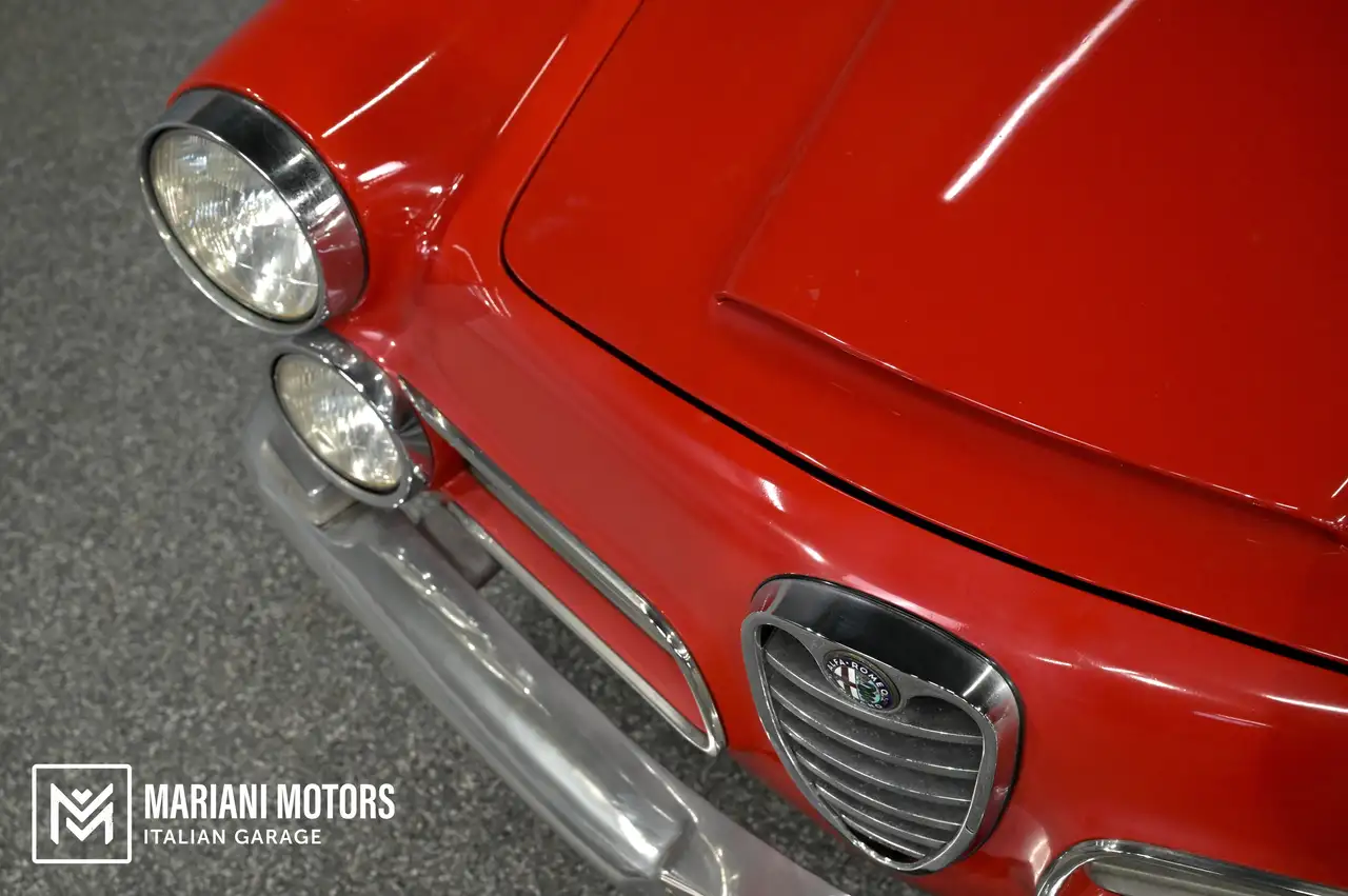 Alfa Romeo Spider 2600 Touring (106.01), foto 2