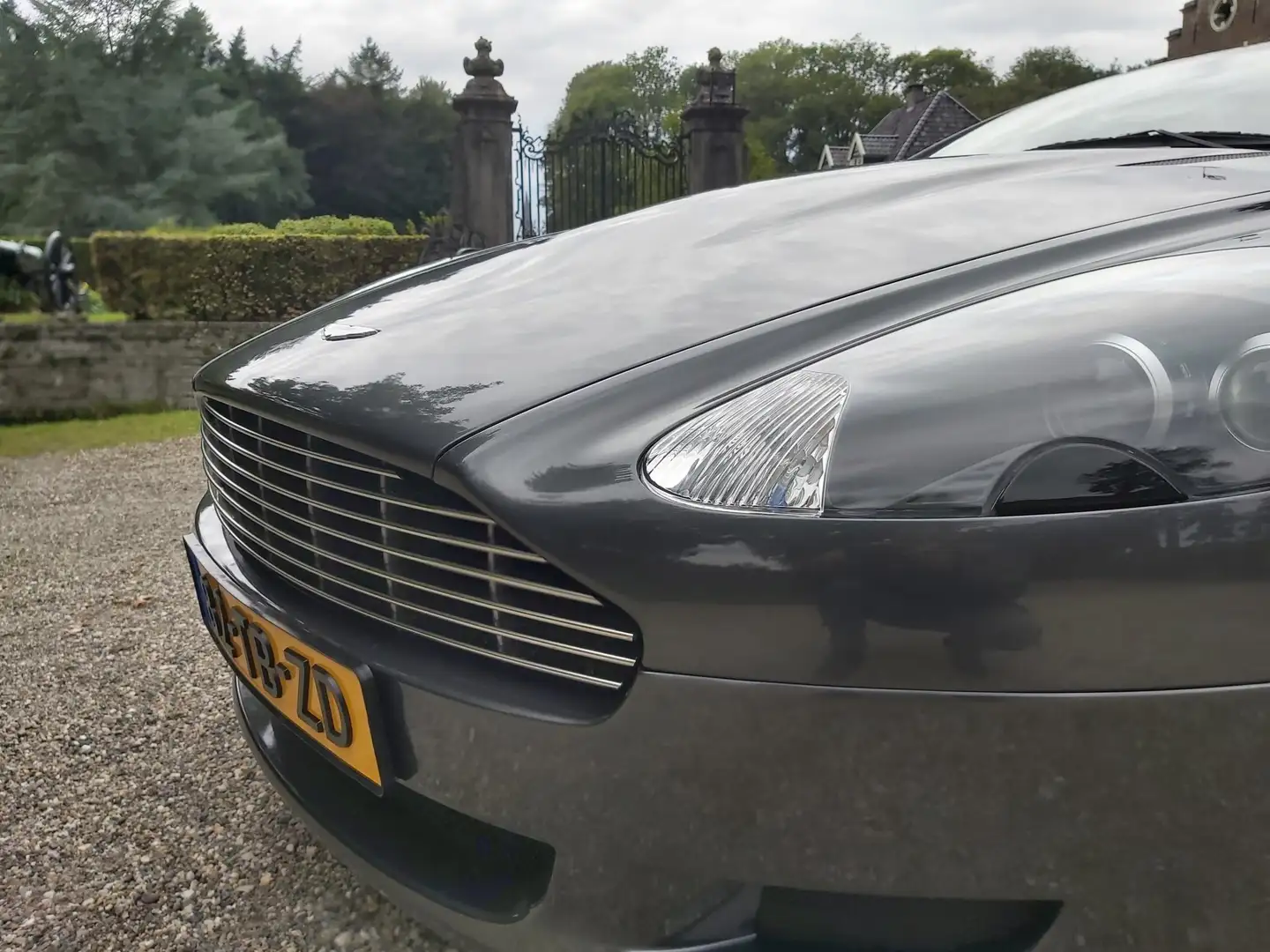 Aston Martin DB9 5.9 V12 457PK ORIGINEEL NL CITO ONDERHOUDEN Grijs - 2