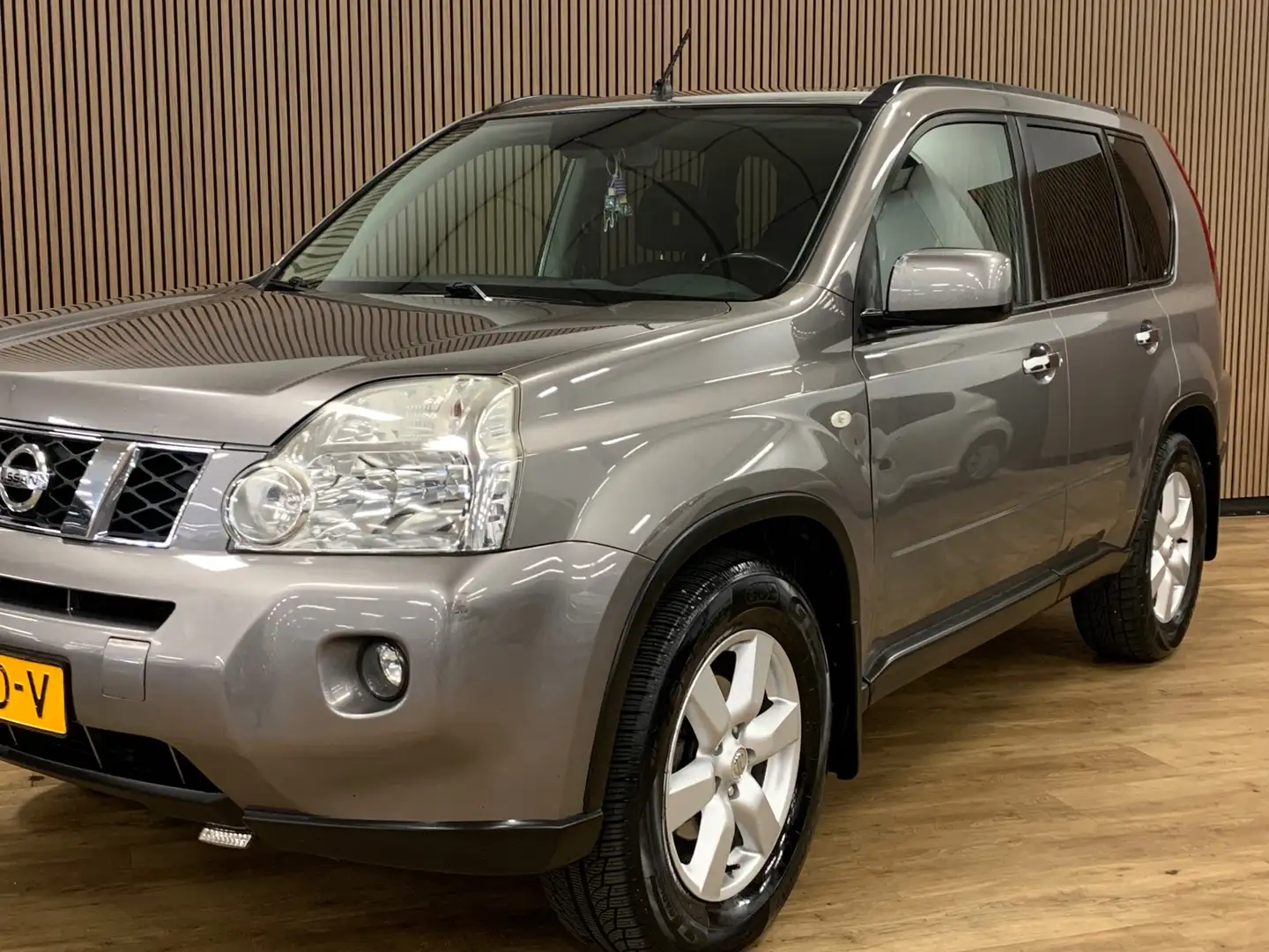 Nissan X-Trail 2.5 LE 4WD Limited Edition|Automaat|Opendak| Gris - 2