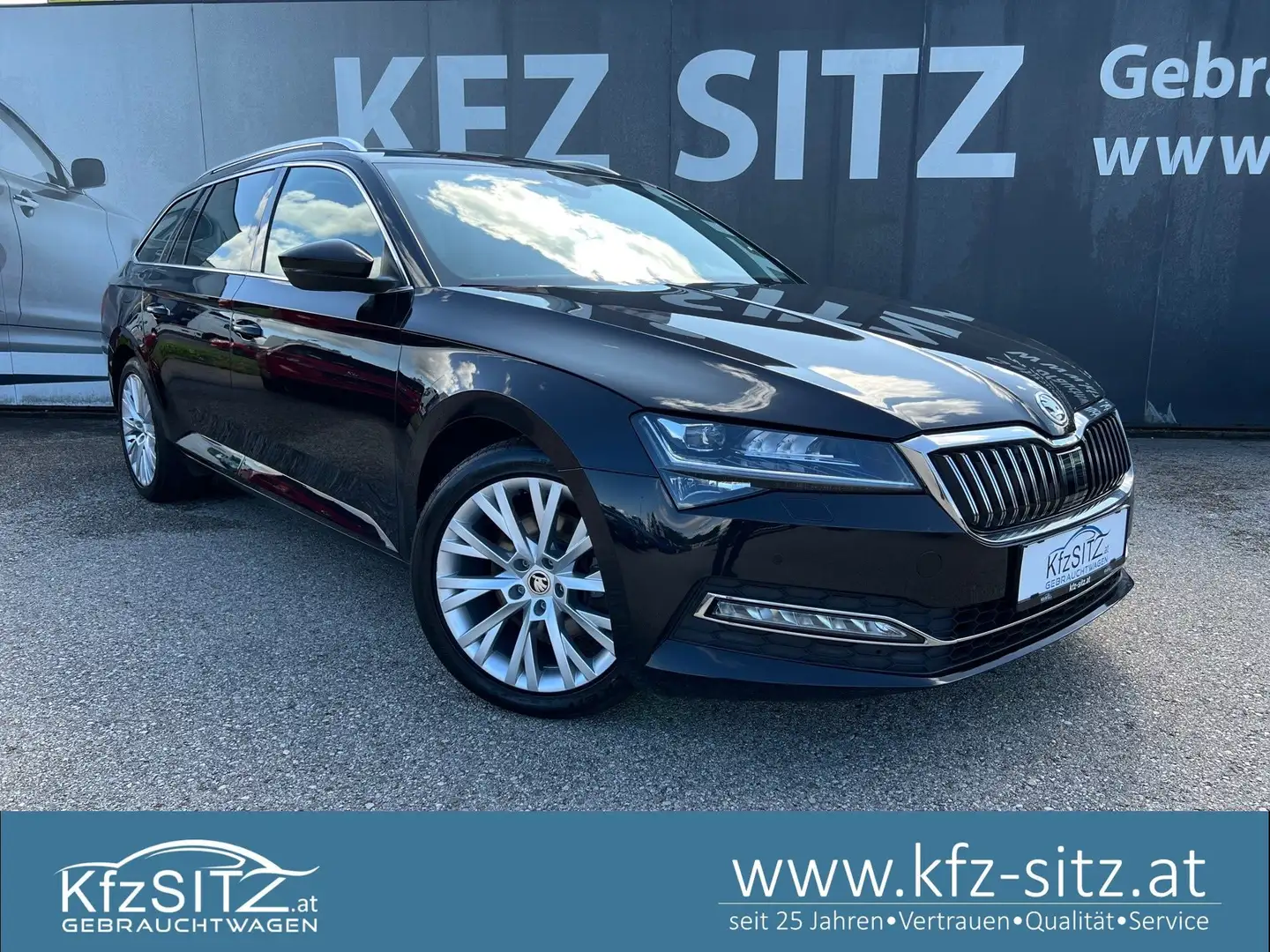 Skoda Superb Kombi 2,0 TDI Style DSG | NP €60.000 Schwarz - 1
