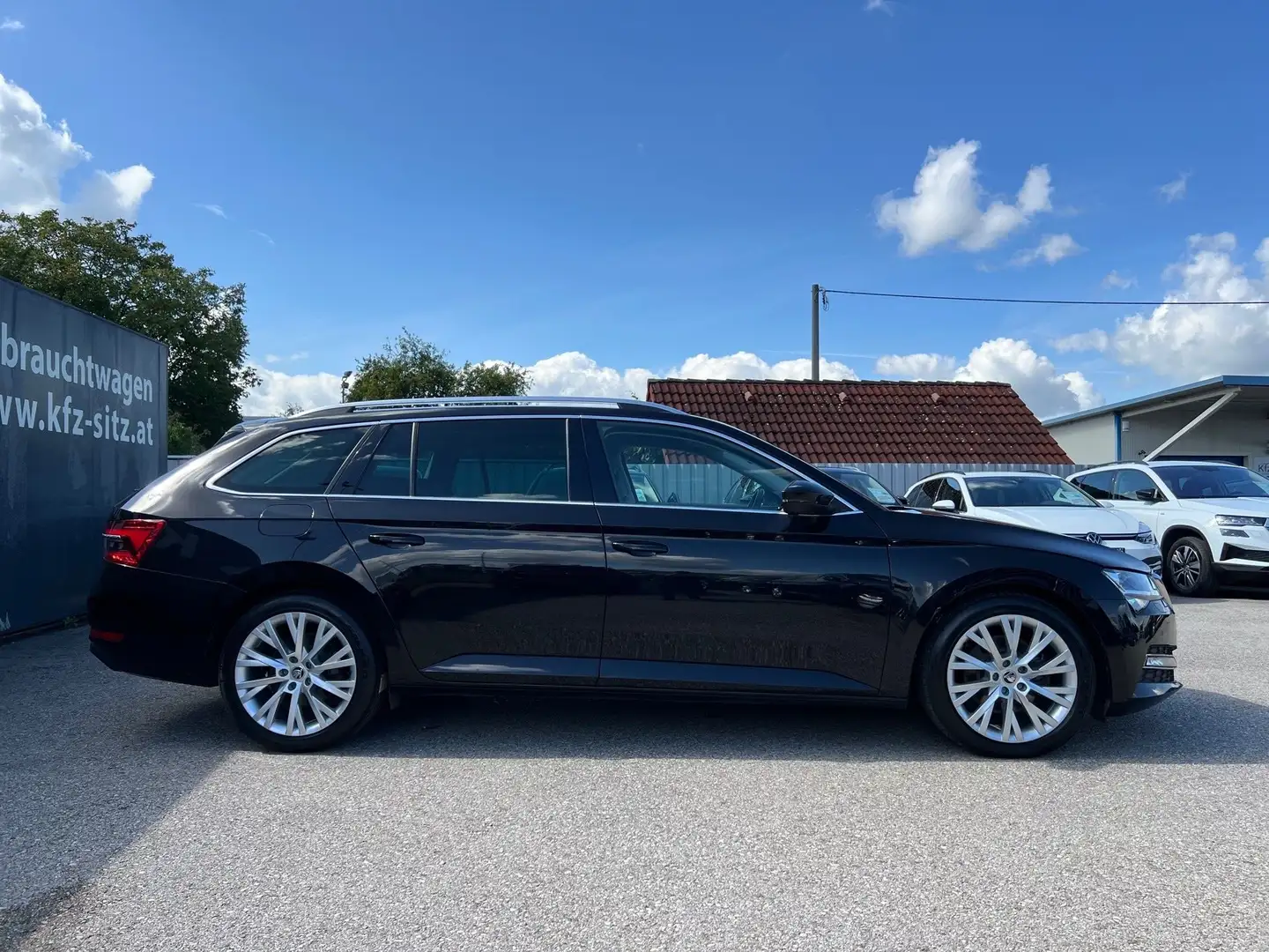 Skoda Superb Kombi 2,0 TDI Style DSG | NP €60.000 Schwarz - 2