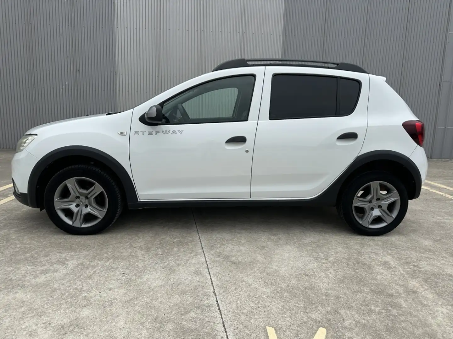 Dacia Sandero 0.9 TCE Stepway 90 Blanc - 2