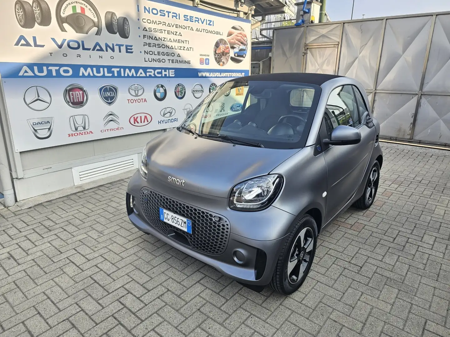 smart forTwo EQ Passion Schwarz - 1