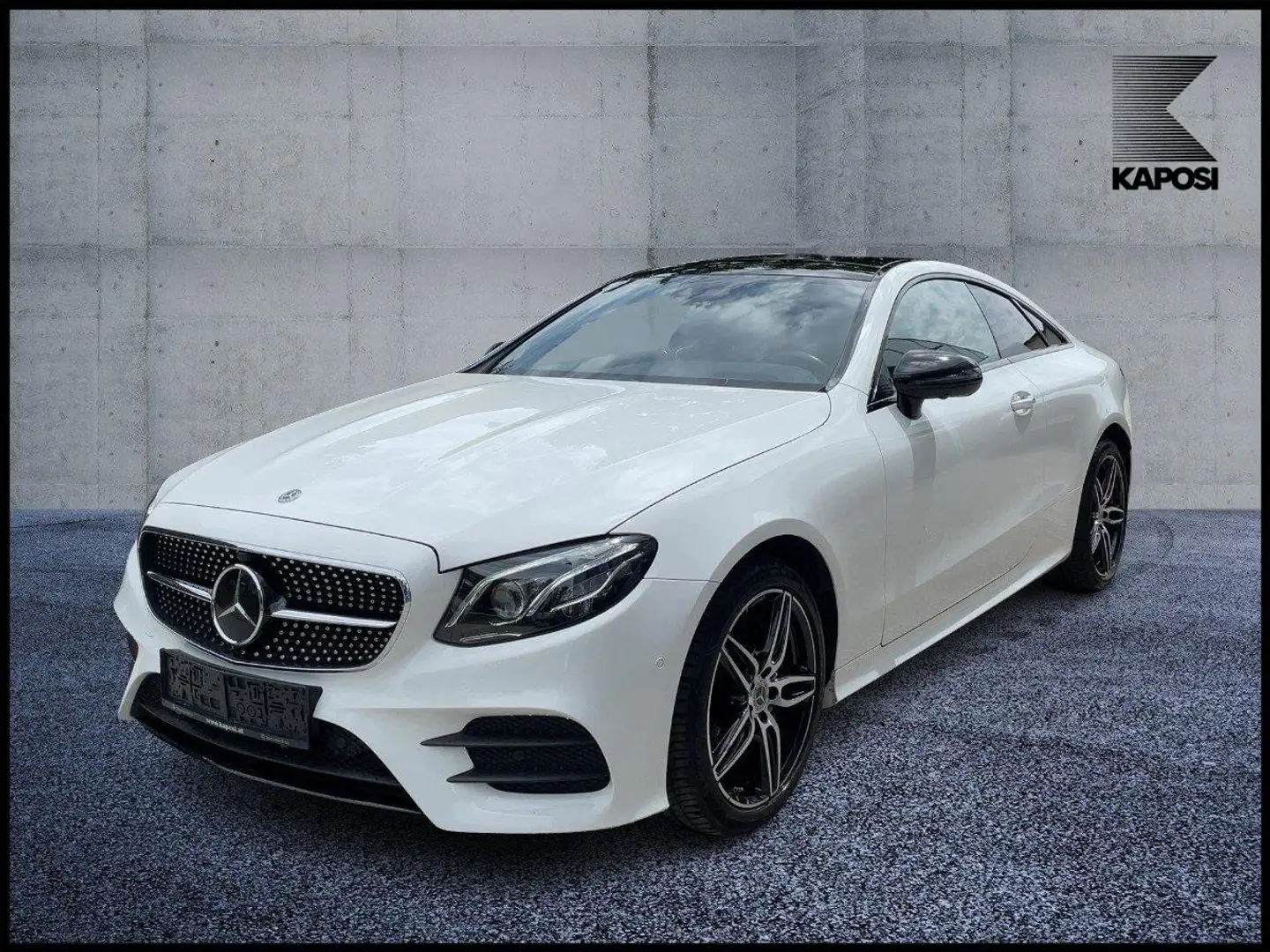 Mercedes-Benz E 220 d 4MATIC Coupé AMG Line KeyLess ParkAss Weiß - 1