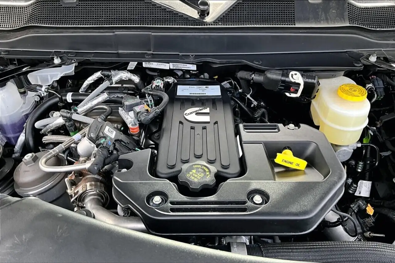 RAM 3500 снимка RAM 3500