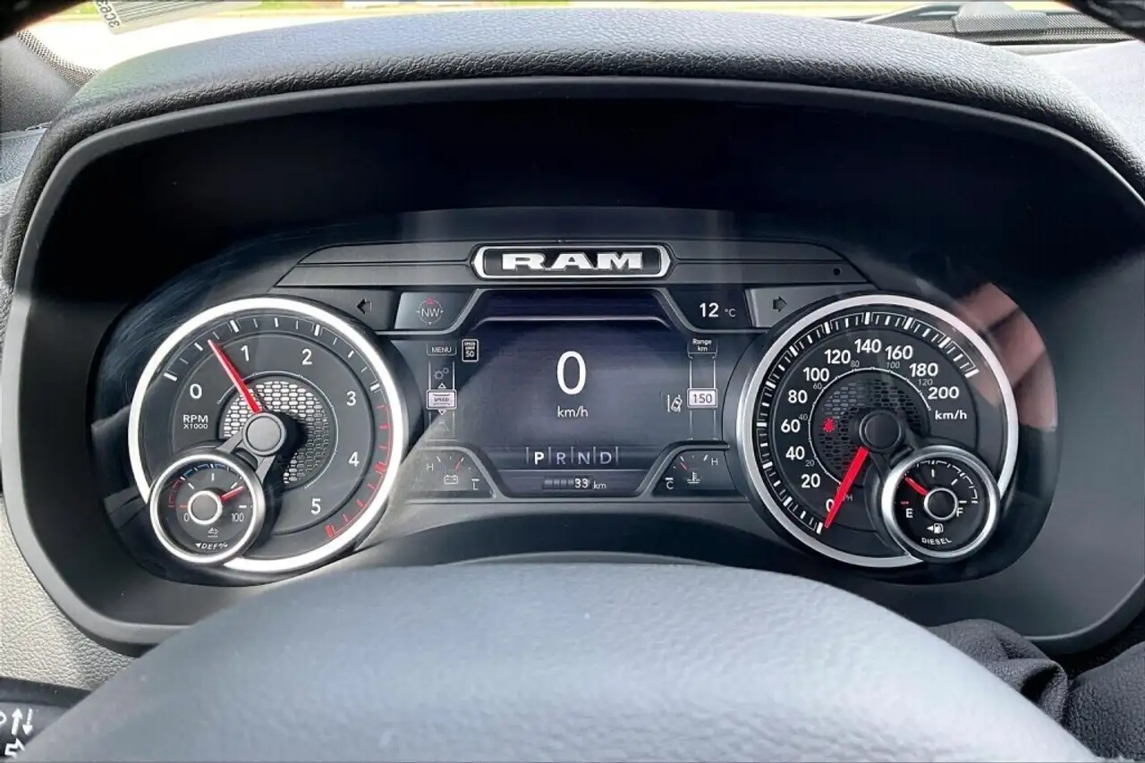 RAM 3500 снимка RAM 3500