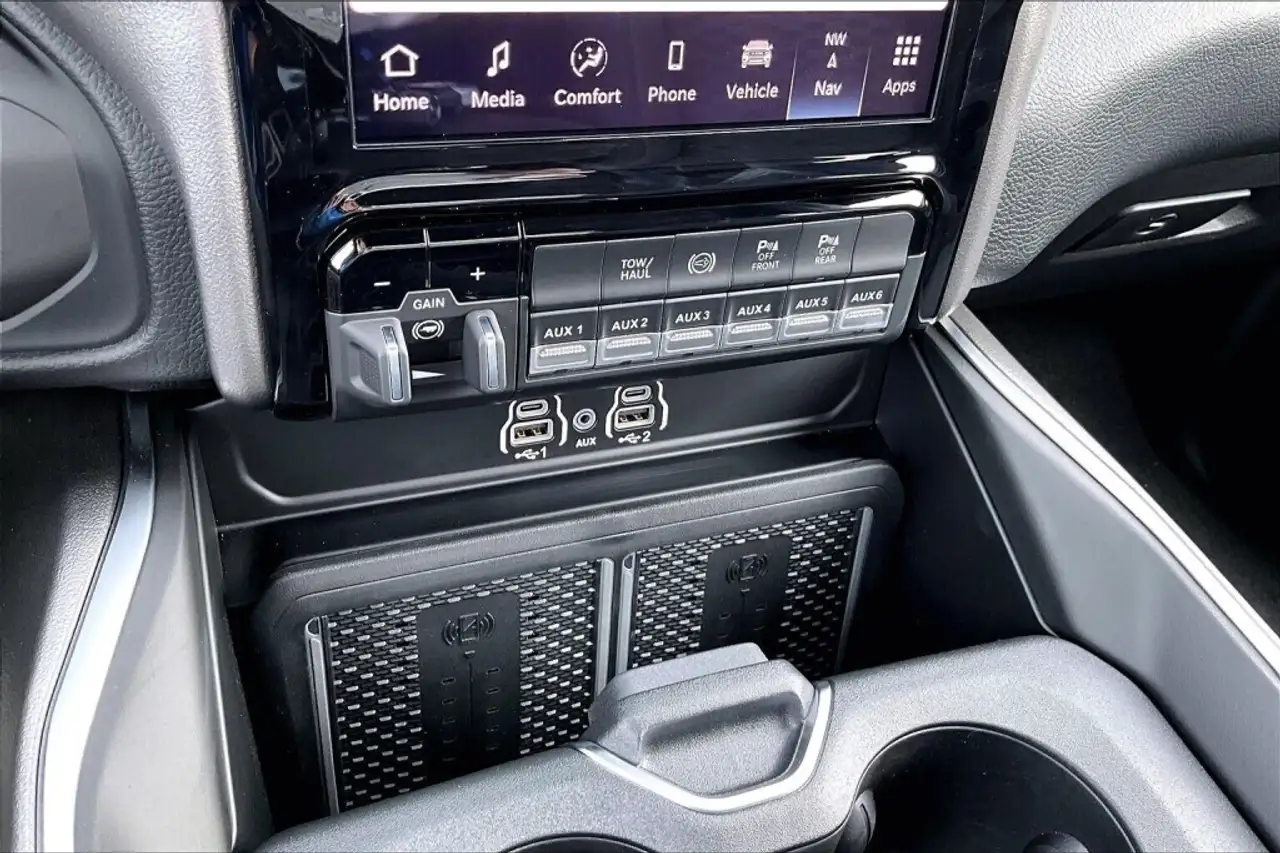 RAM 3500 снимка RAM 3500