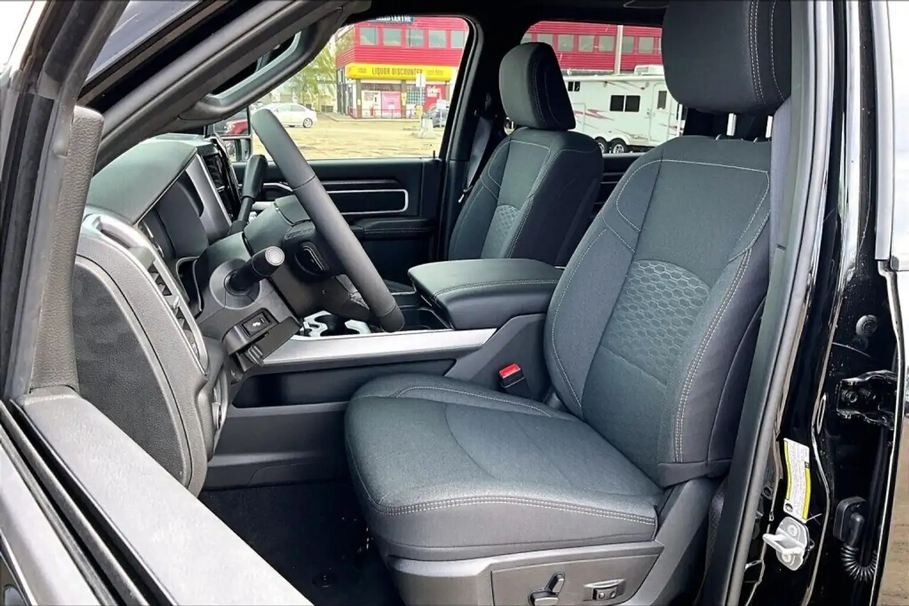 RAM 3500 снимка RAM 3500