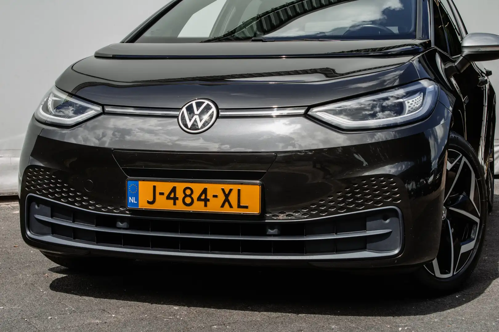 Volkswagen ID.3 First Plus 58 kWh Trekhaak/ Stoelverwarming/ Carpl Grijs - 2