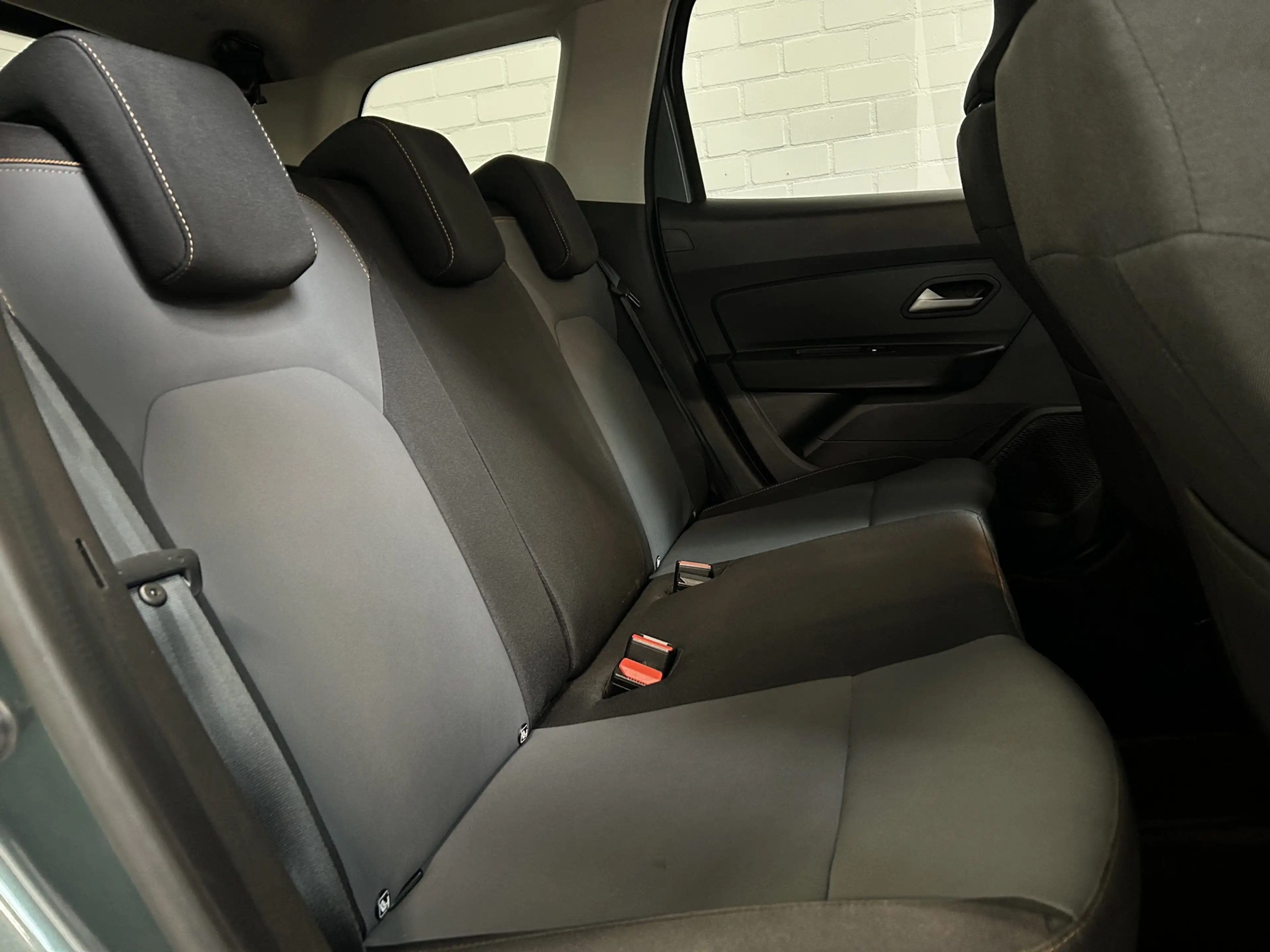 Dacia Duster 1.3 TCe 150 Extreme — photo 19