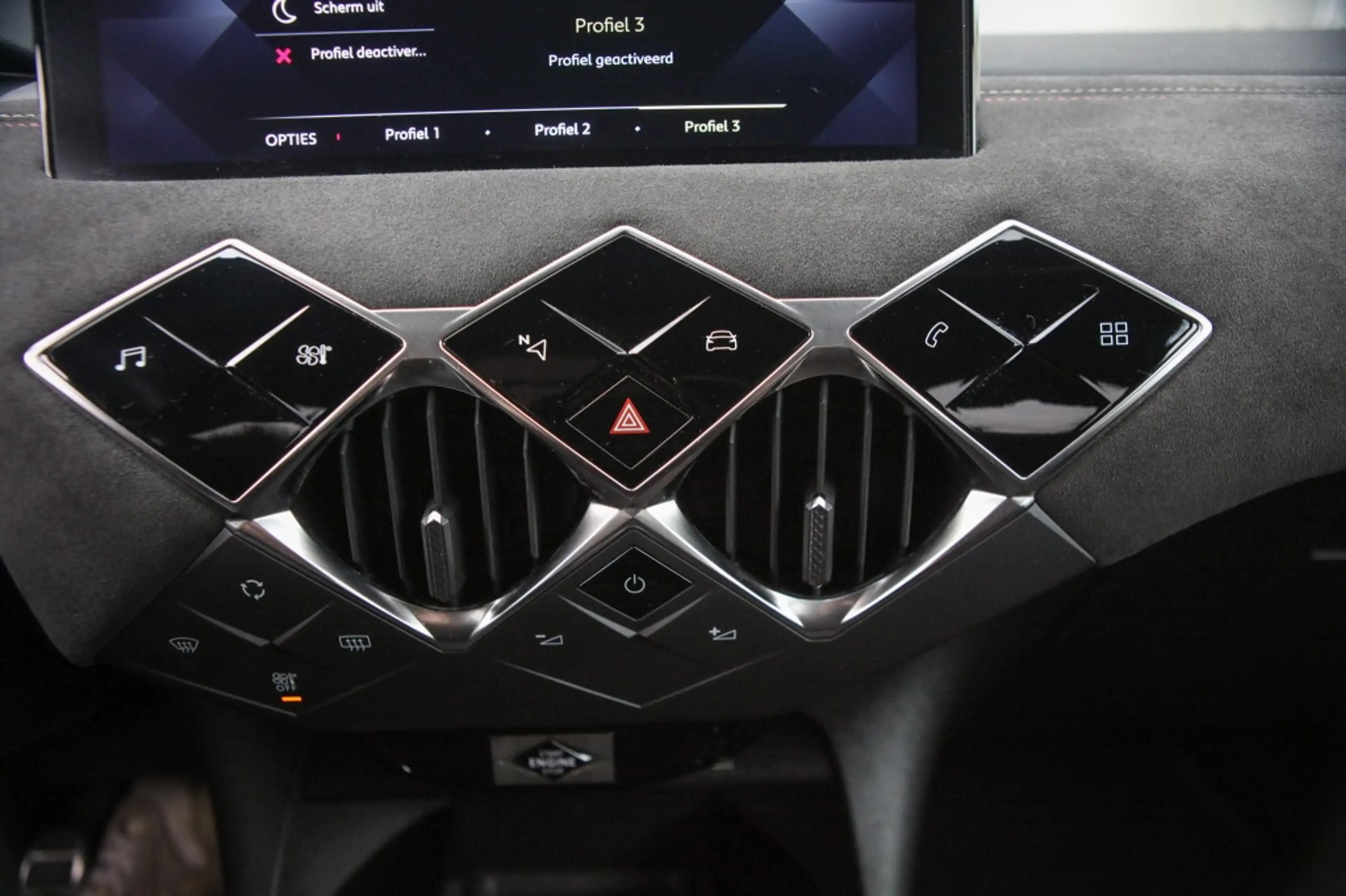 DS Automobiles DS 3 Crossback 1.2 PT Perform. Line | Navigatie | Carplay | Andro — photo 15