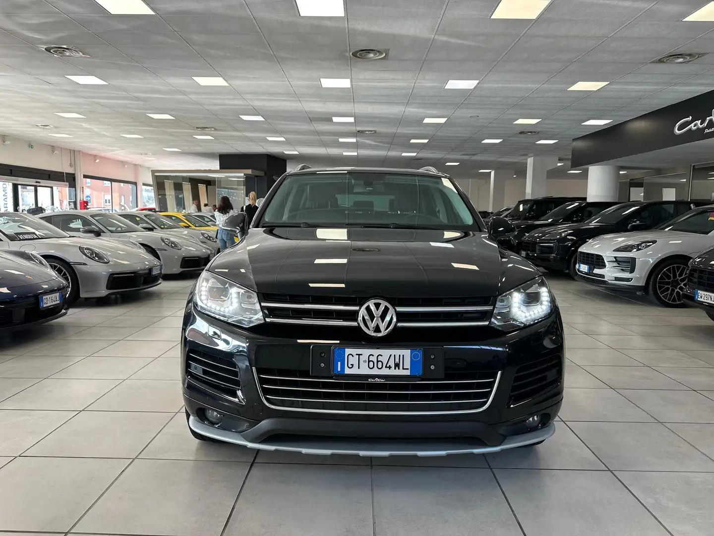 Volkswagen Touareg 3.0 V6 tdi tiptronic Nero - 2