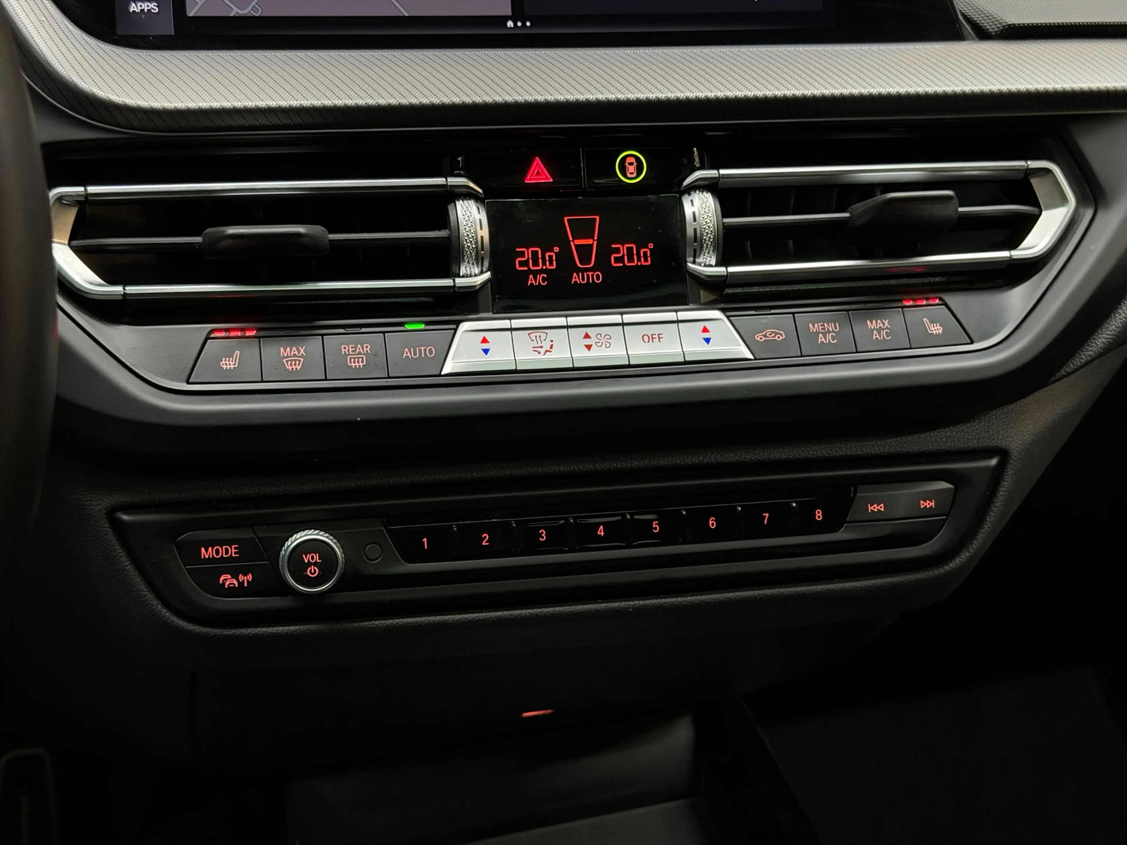 BMW 120 1-serie 120i M-Pakket 2024 NAP PANO KUIPSTOELEN LE — photo 35