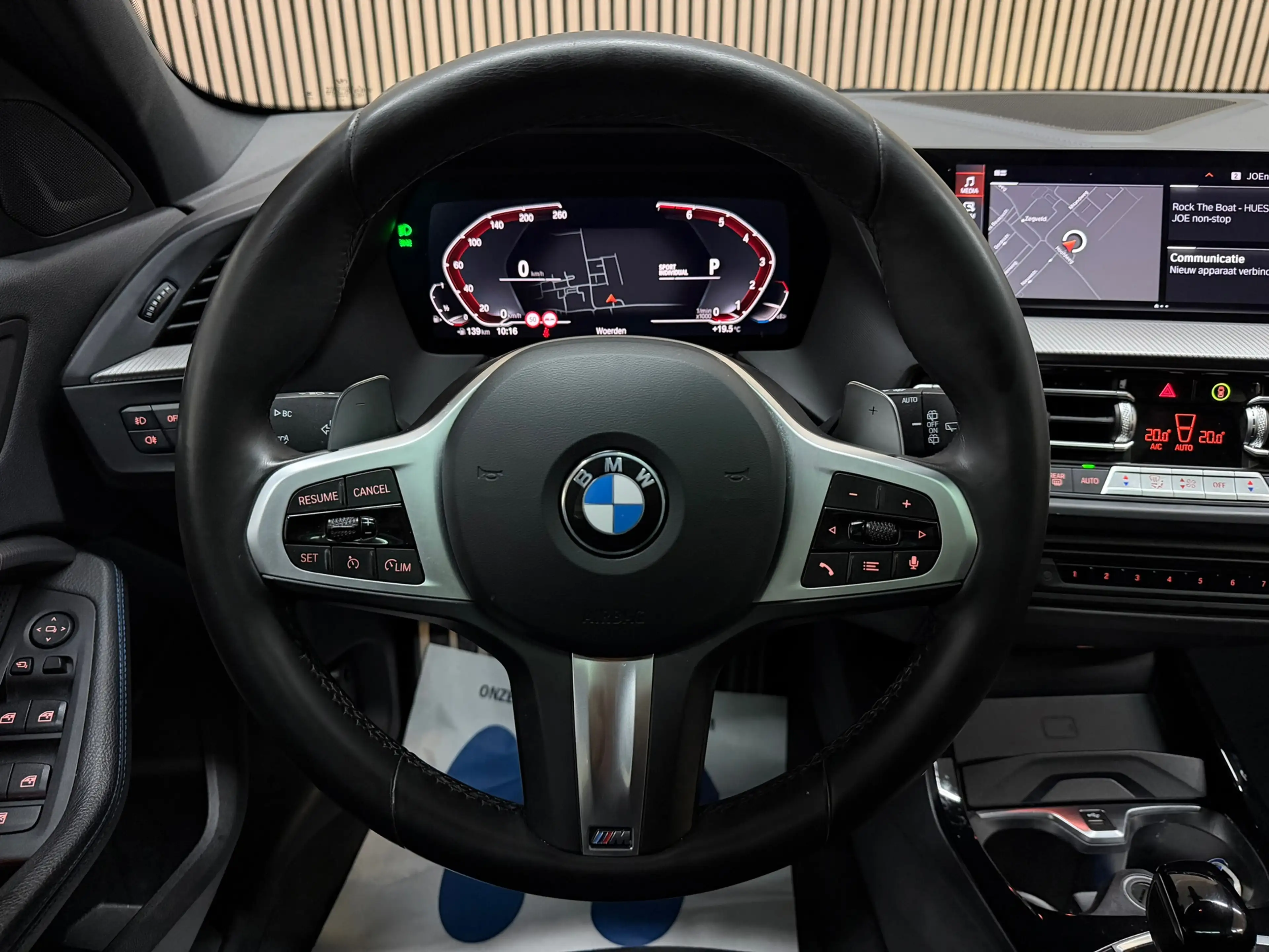 BMW 120 1-serie 120i M-Pakket 2024 NAP PANO KUIPSTOELEN LE — photo 17