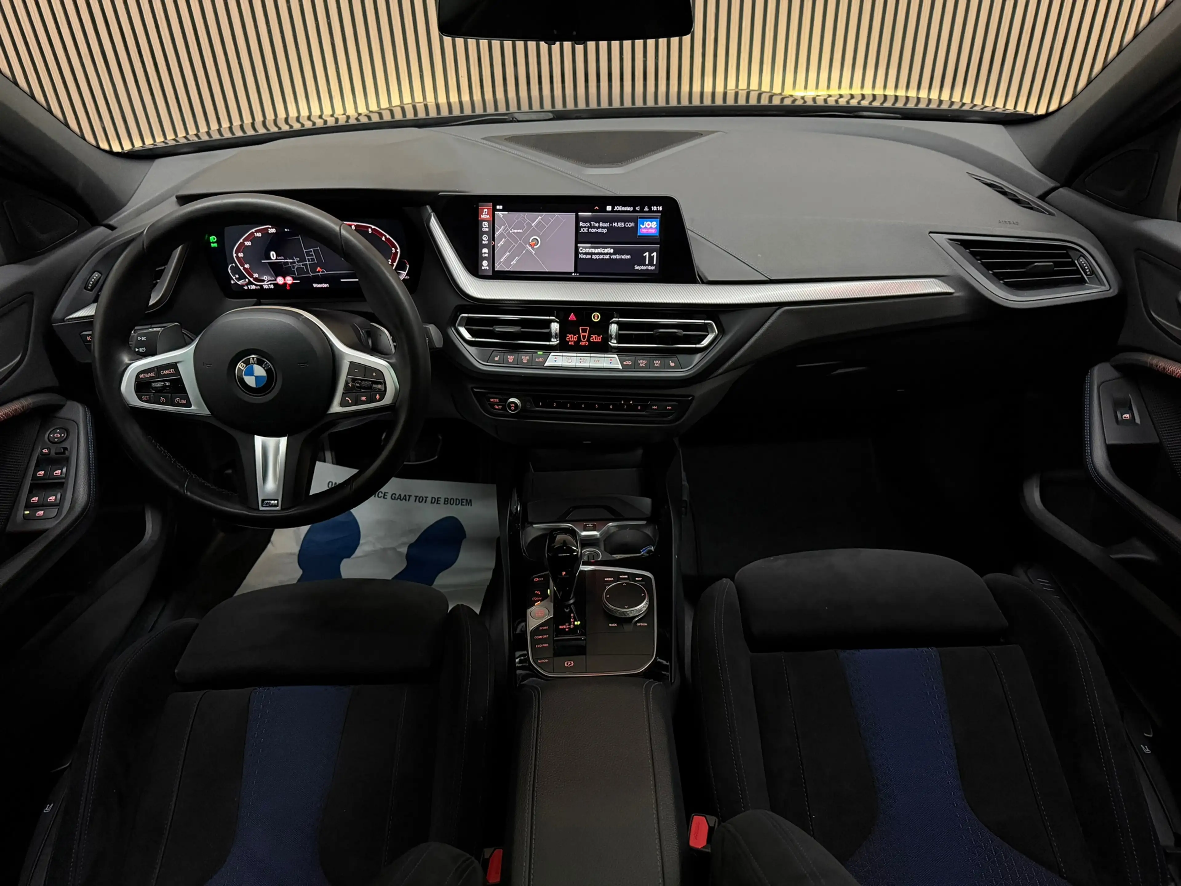 BMW 120 1-serie 120i M-Pakket 2024 NAP PANO KUIPSTOELEN LE — photo 15