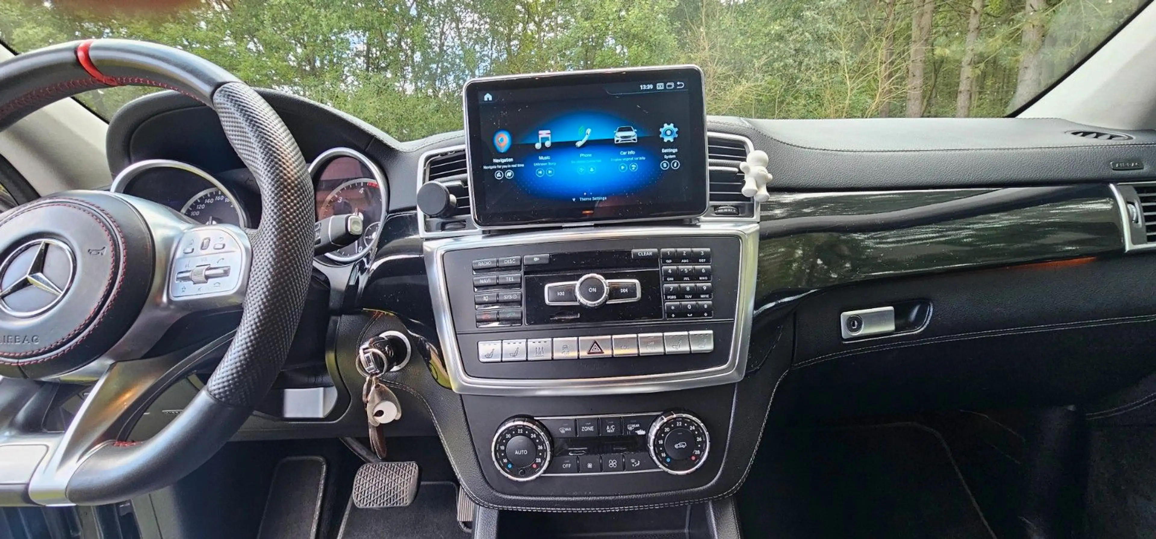Mercedes-Benz GL 350 BlueTEC 4MATIC — photo 10