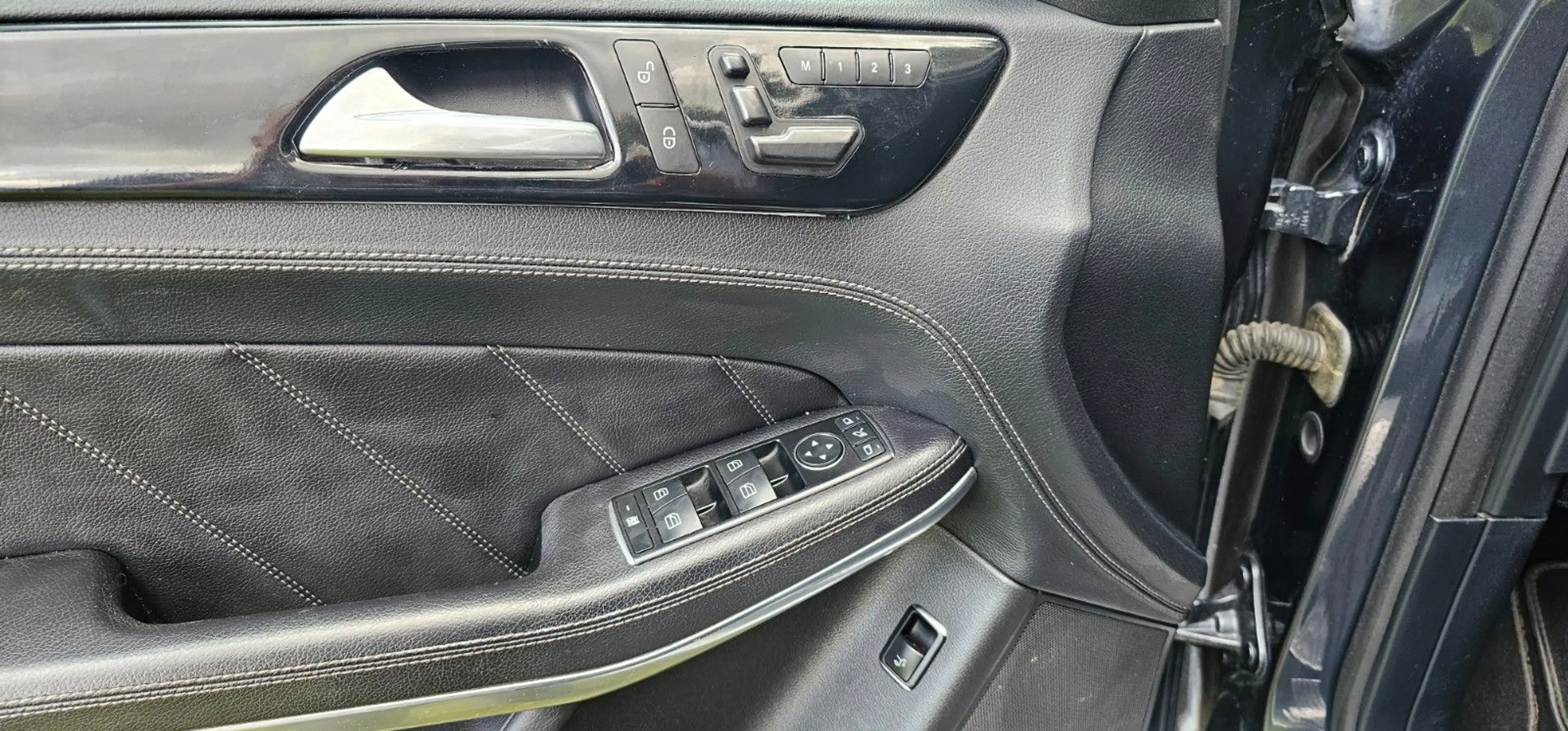 Mercedes-Benz GL 350 BlueTEC 4MATIC — photo 14