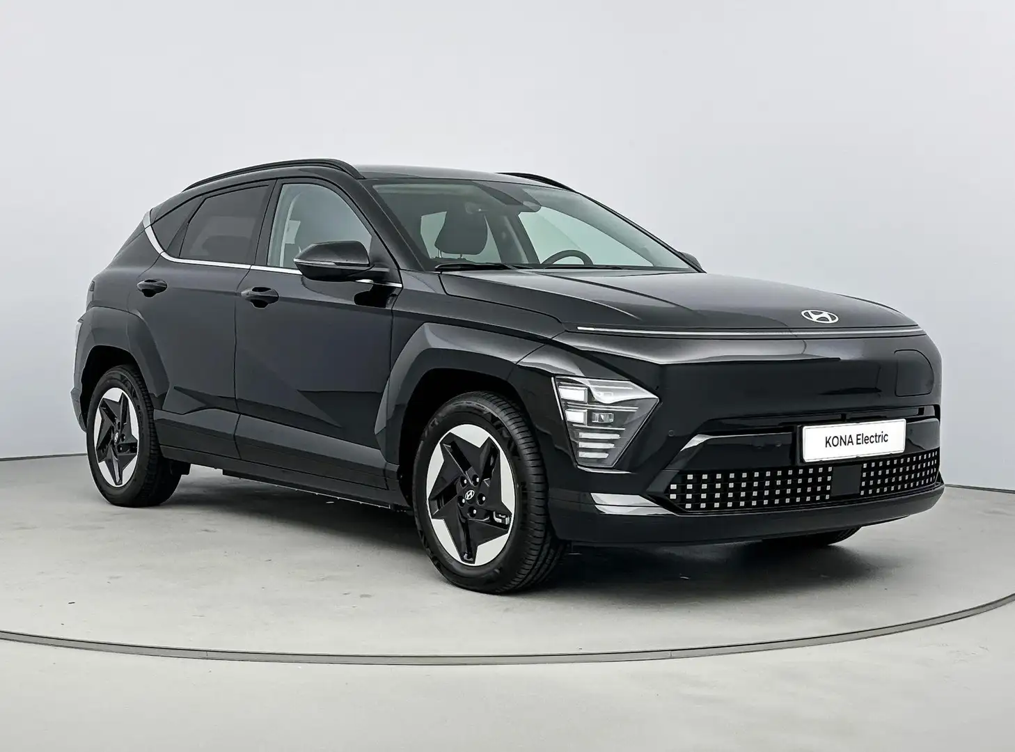 Hyundai KONA Electric Comfort 65.4 kWh | + Warmtepomp en V2L | Zwart - 2