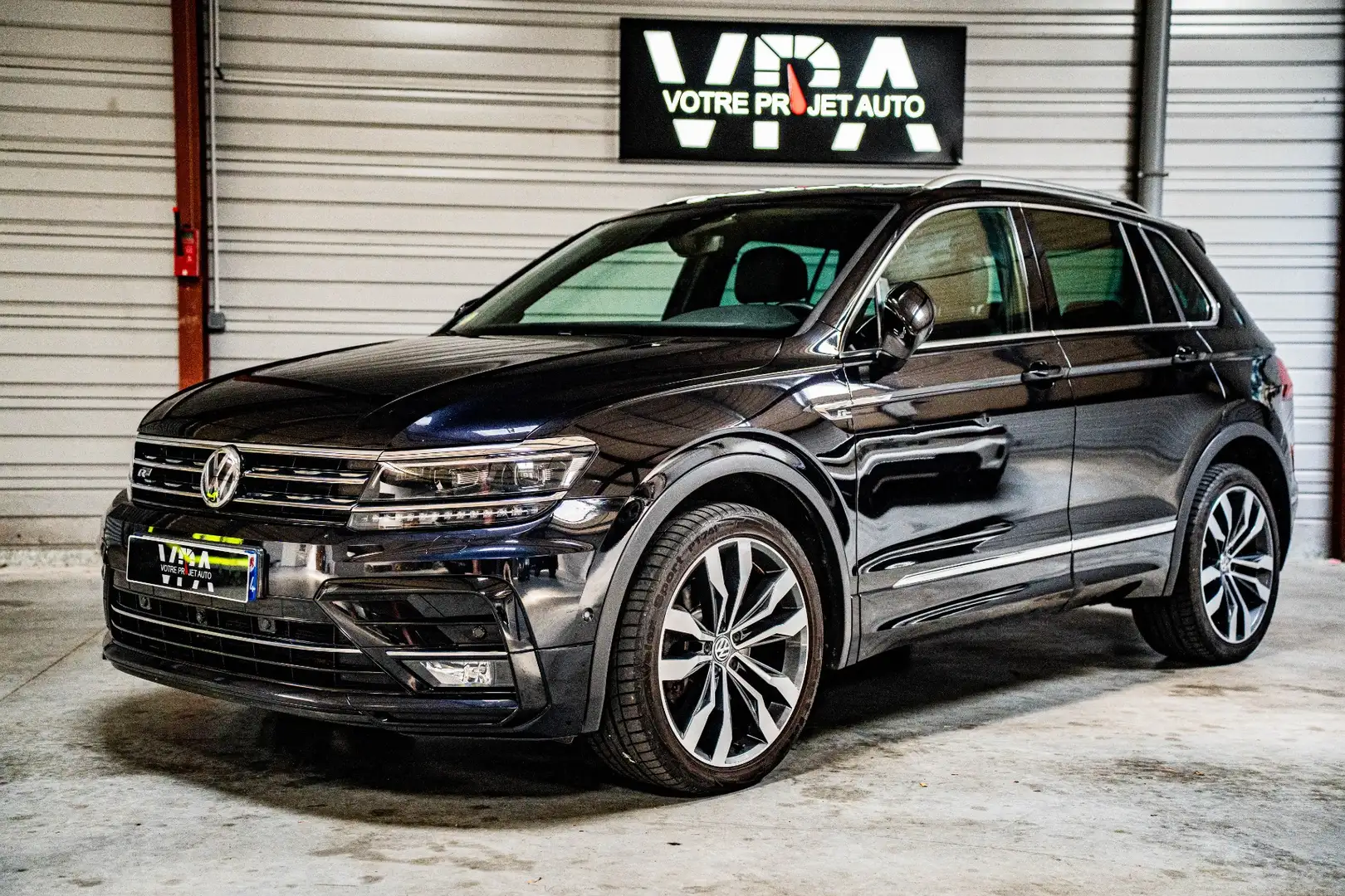 Volkswagen Tiguan 2.0 BiTDI 240 DSG7 4Motion R-Line Noir - 1