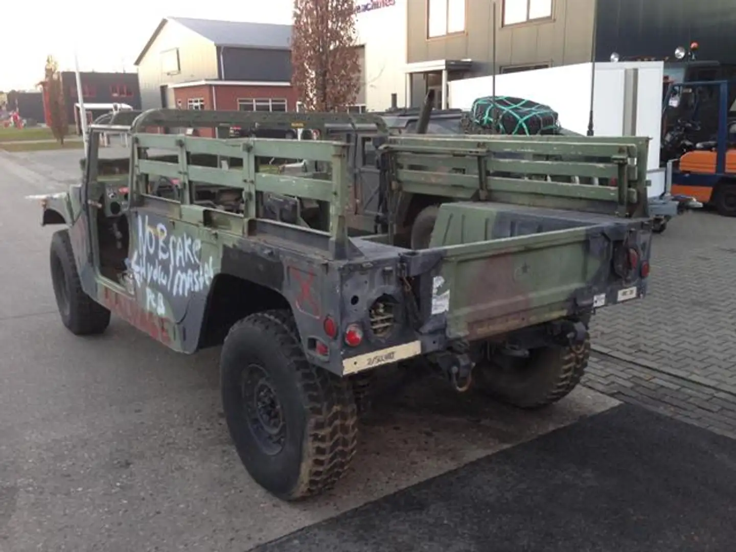 HUMMER H1 Humvee Vert - 1