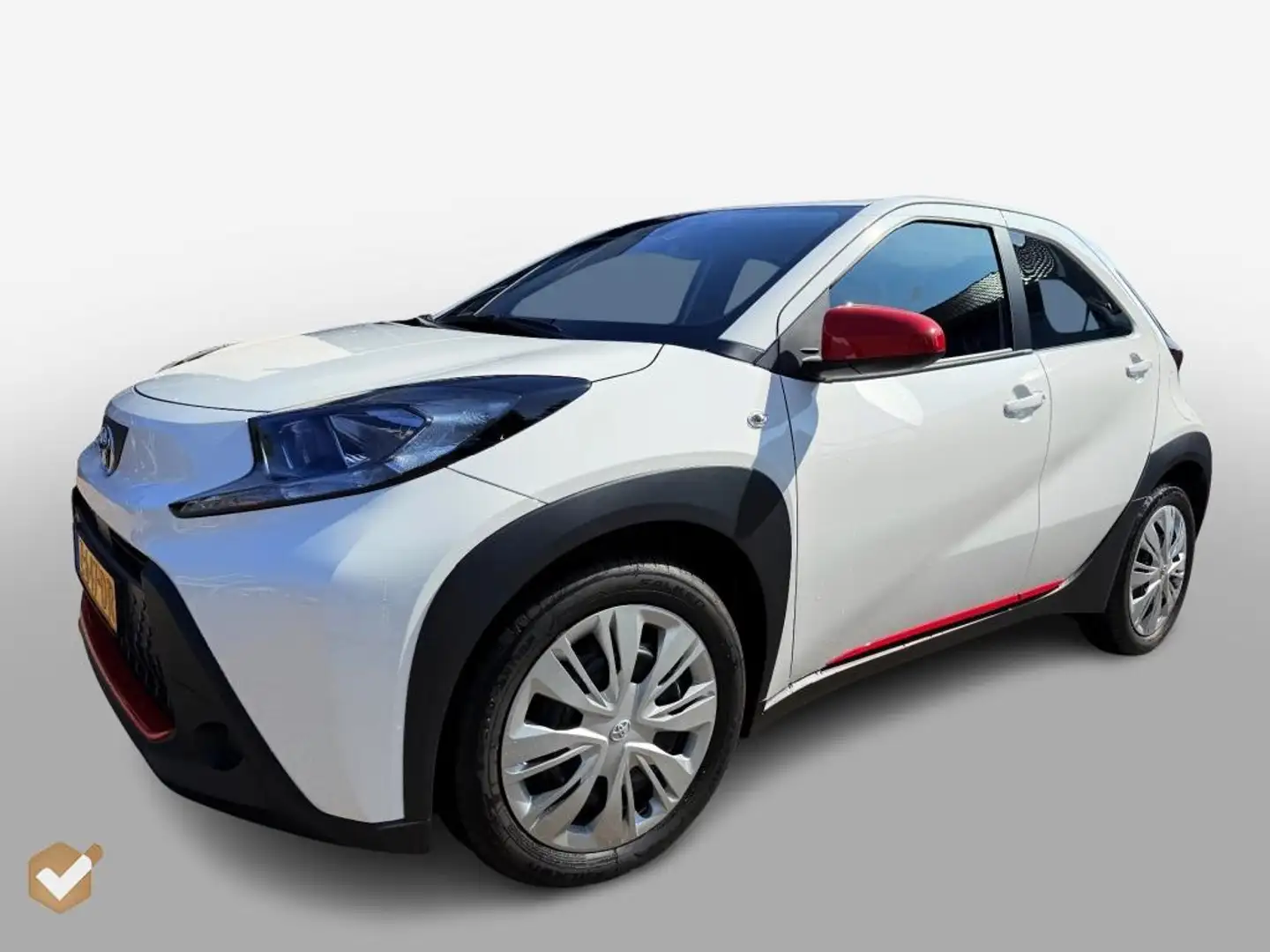 Toyota Aygo X 1.0 VVT-i S-CVT Play Automaat 1e Eig. NL-Auto *Gee Wit - 2