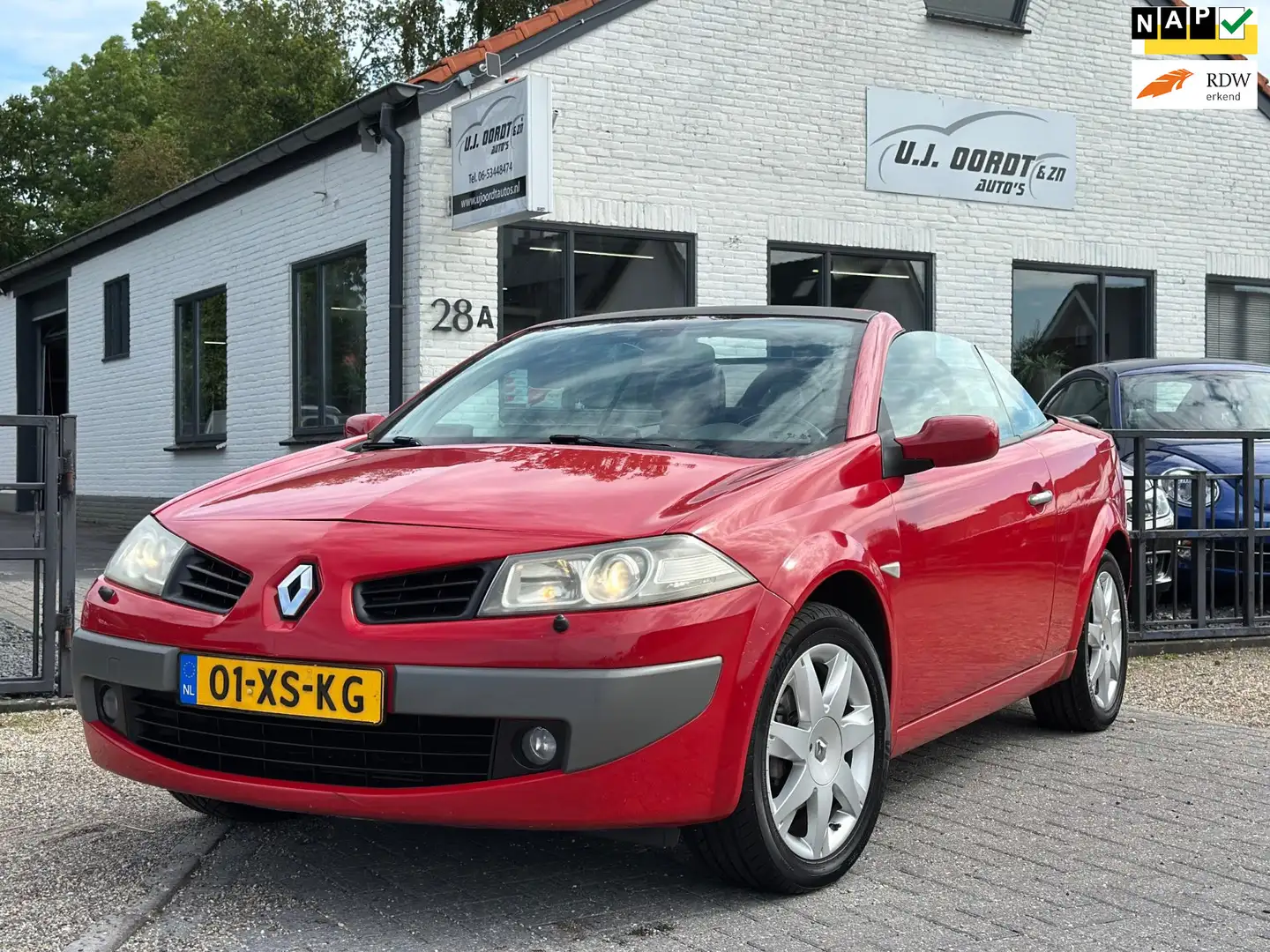 Renault Megane Coupé-Cabriolet 2.0-16V Dynamique automaat! Rood - 1