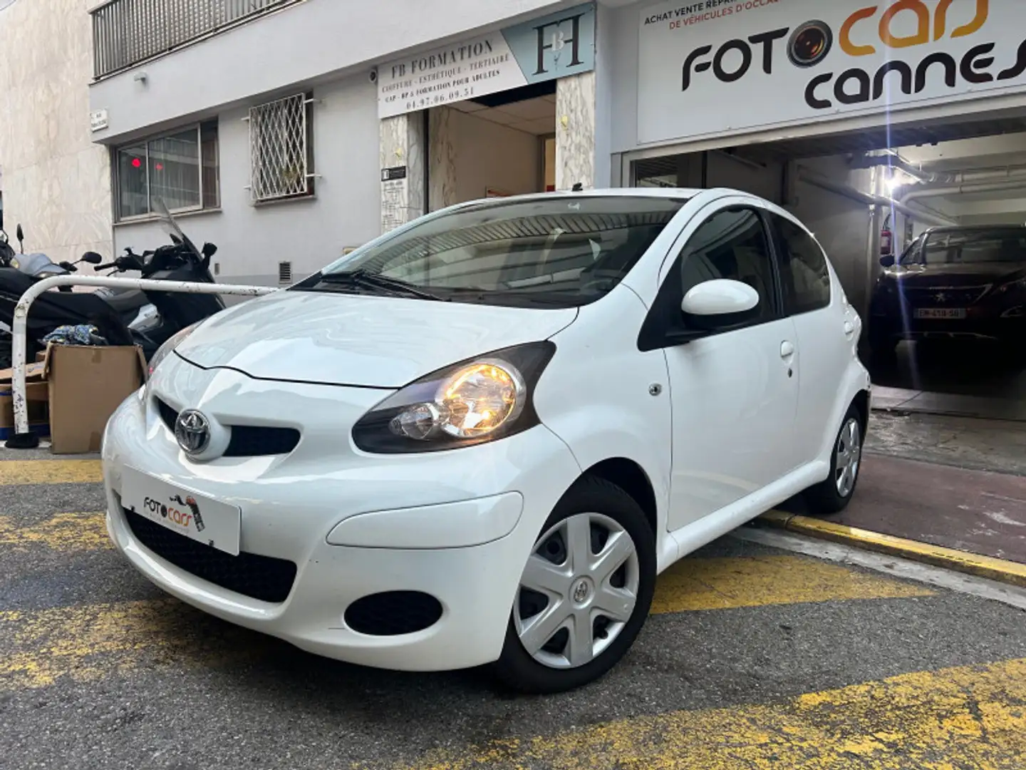 Toyota Aygo 1.4 D 54CH CONFORT 5P Beyaz - 1