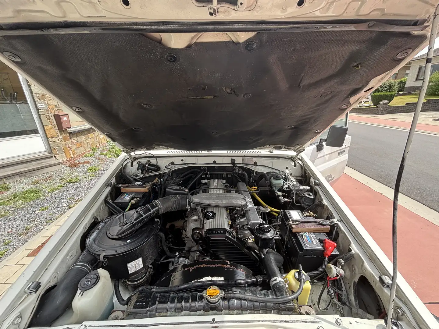 Toyota Land Cruiser pickup Weiß - 2