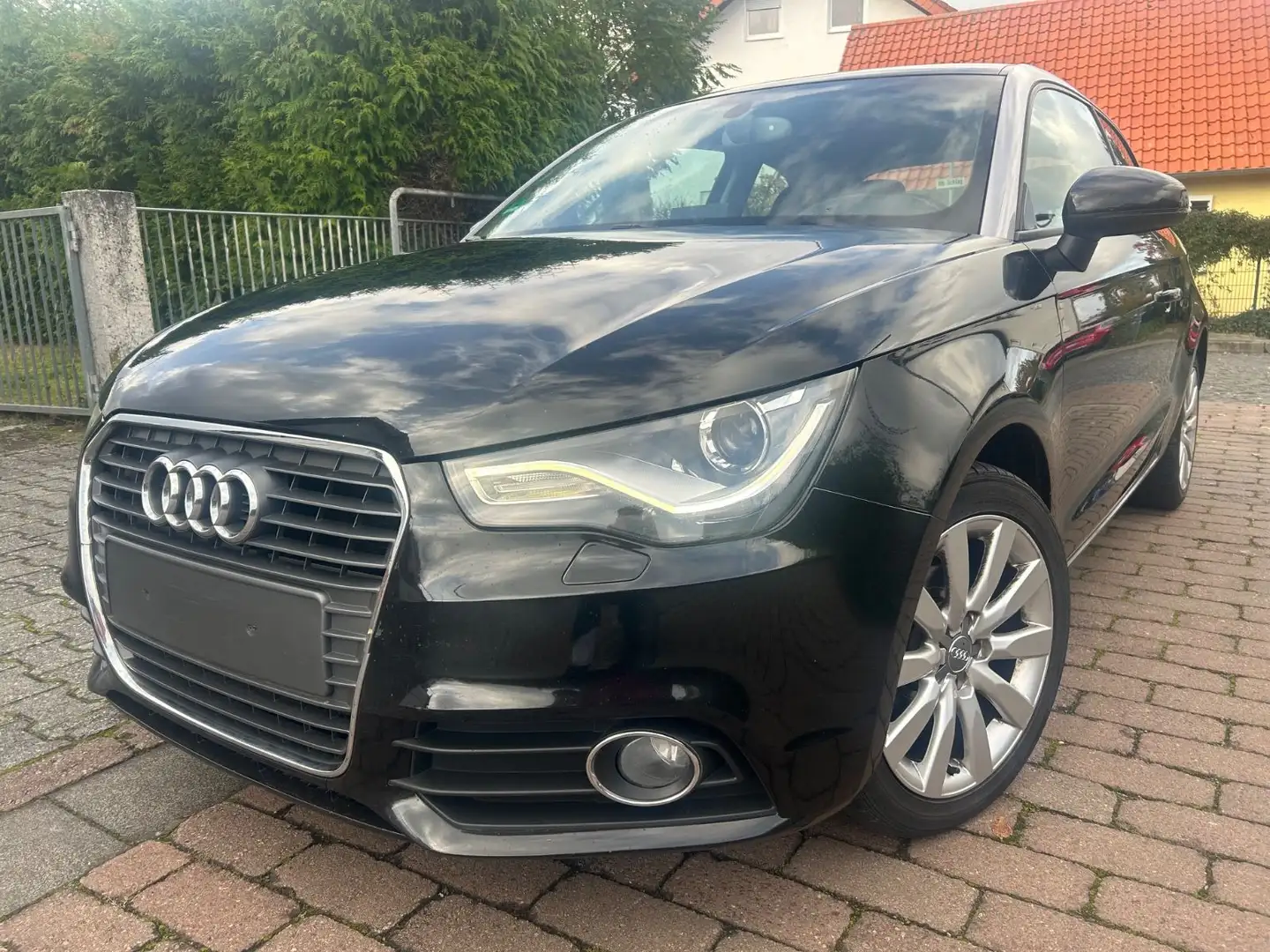 Audi A1 1,6TDI Ambition*Xenon*Navi*Eu5* Noir - 1