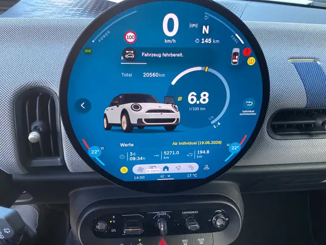 Mini Hatch view 15