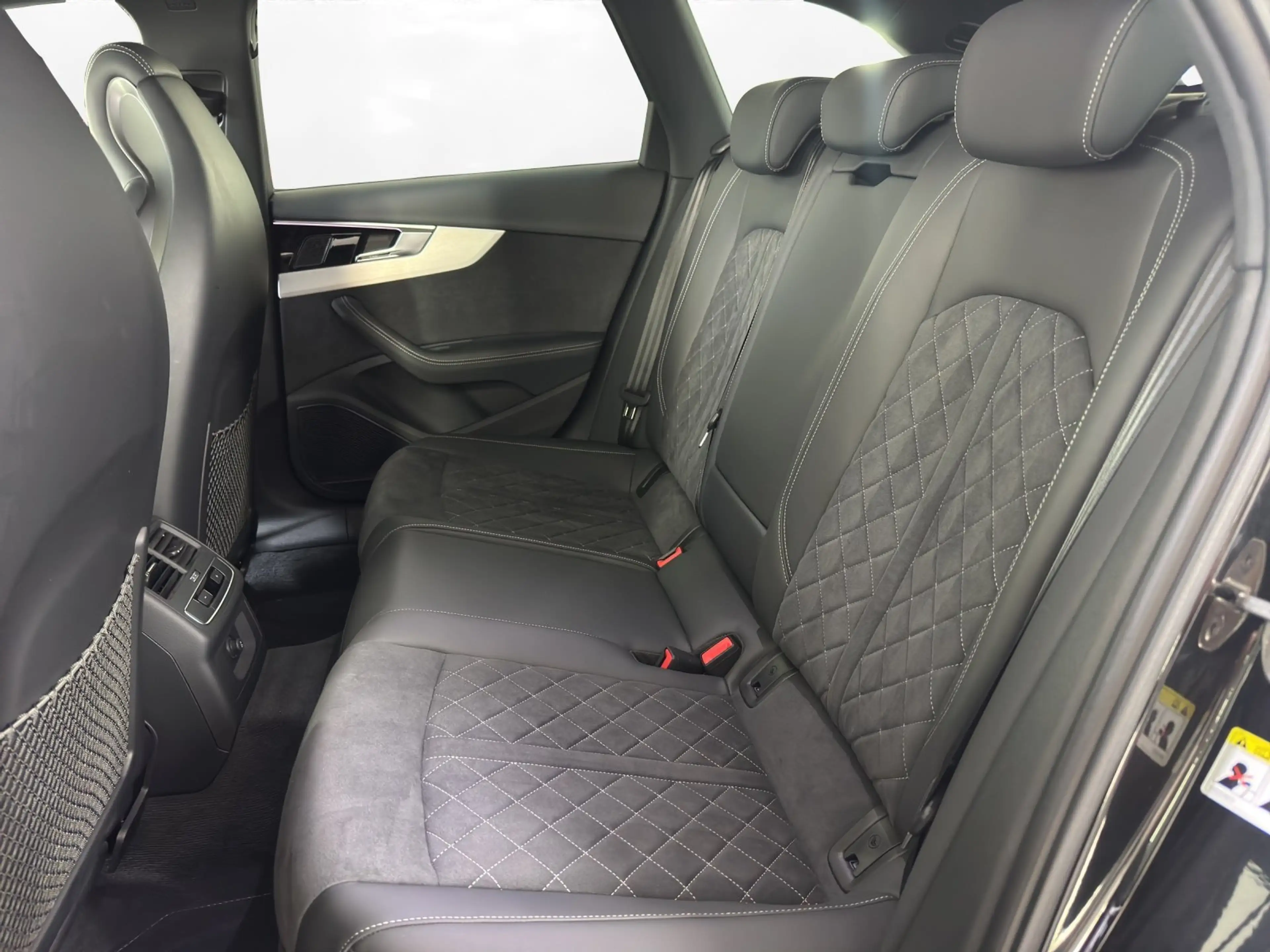 Audi RS4 Avant 2.9 TFSI quattro tiptr. | PANO | AHK — photo 12