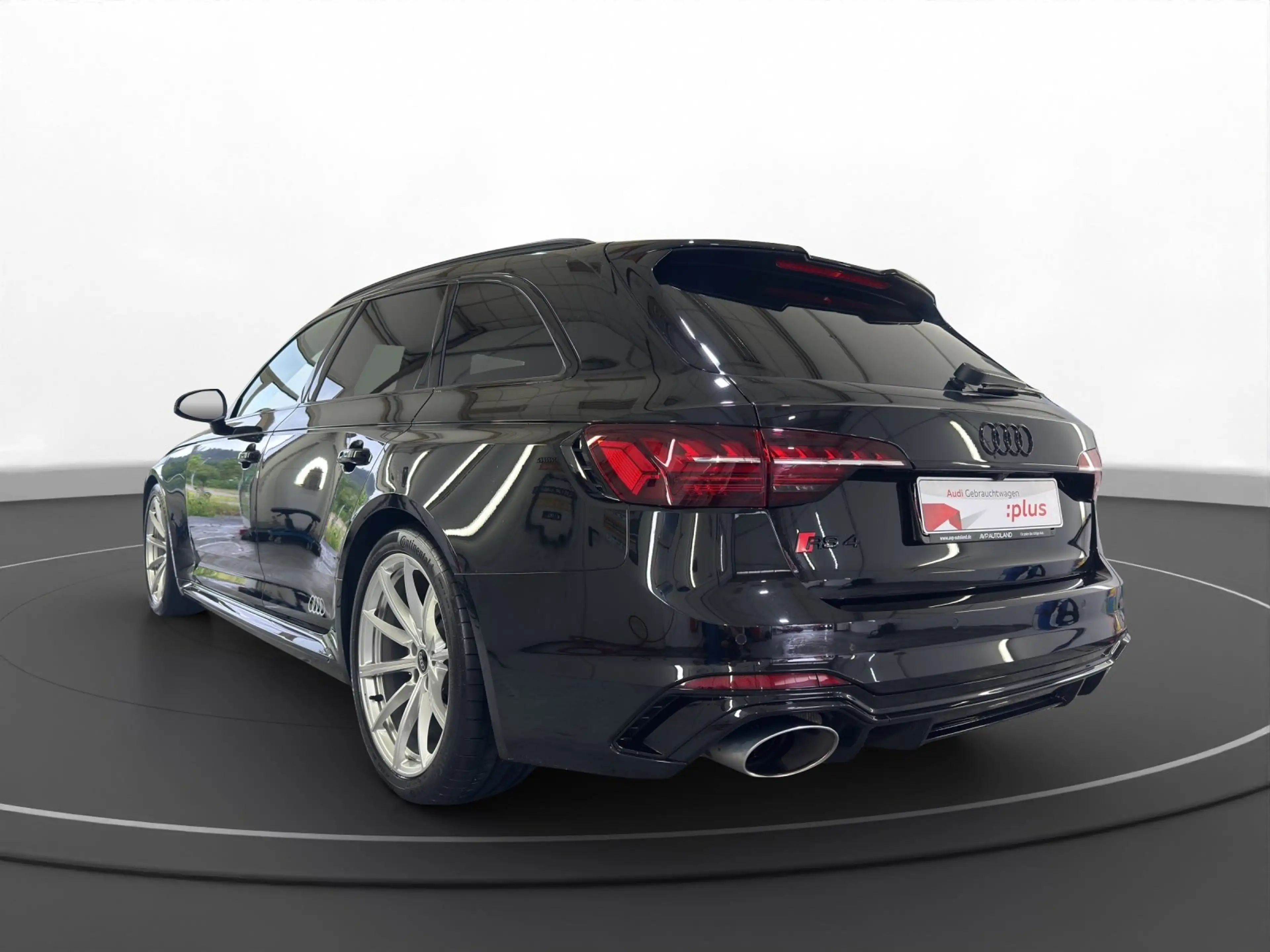 Audi RS4 Avant 2.9 TFSI quattro tiptr. | PANO | AHK — photo 8