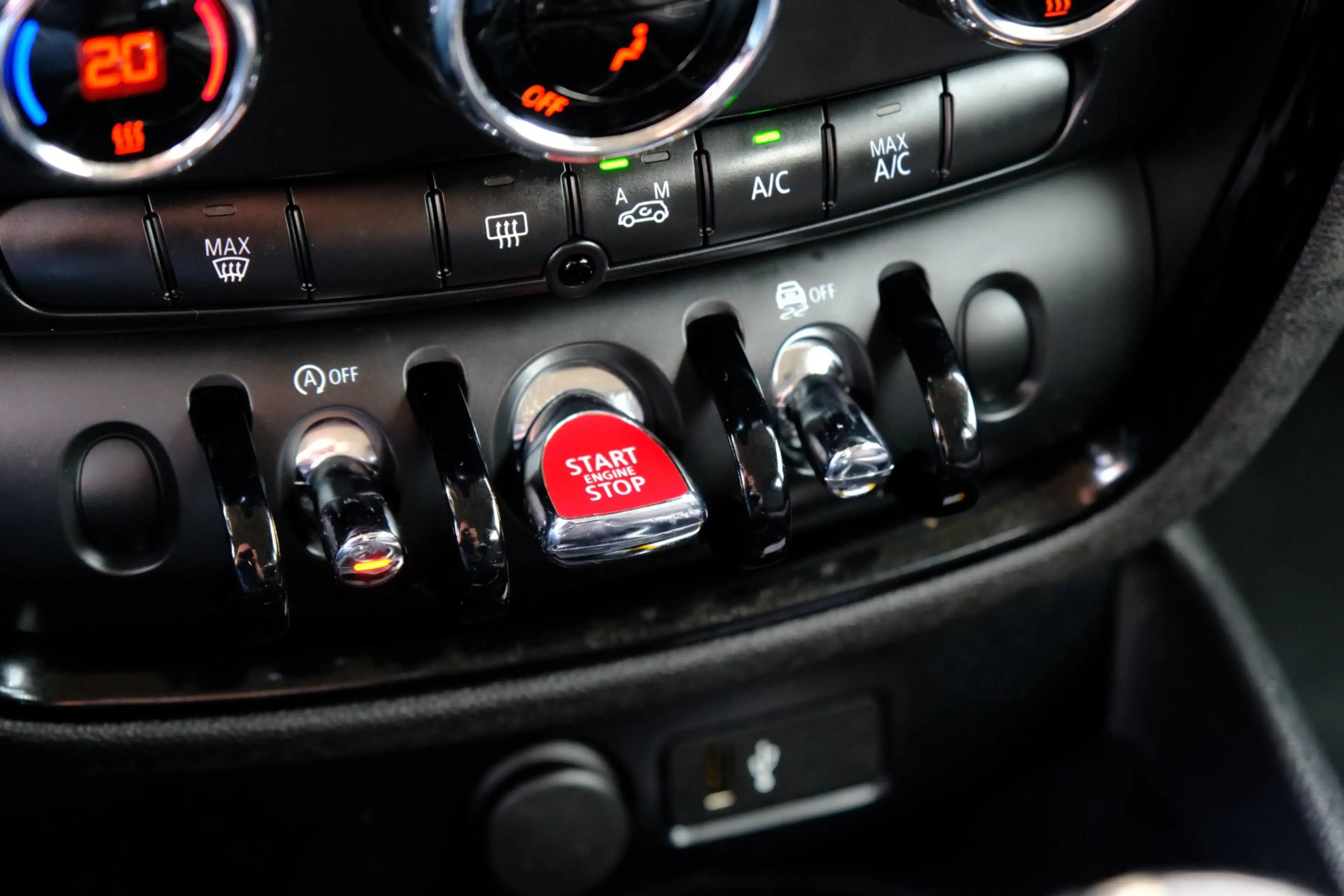 MINI One Clubman 1.5 Chili Clima|LMV — photo 14
