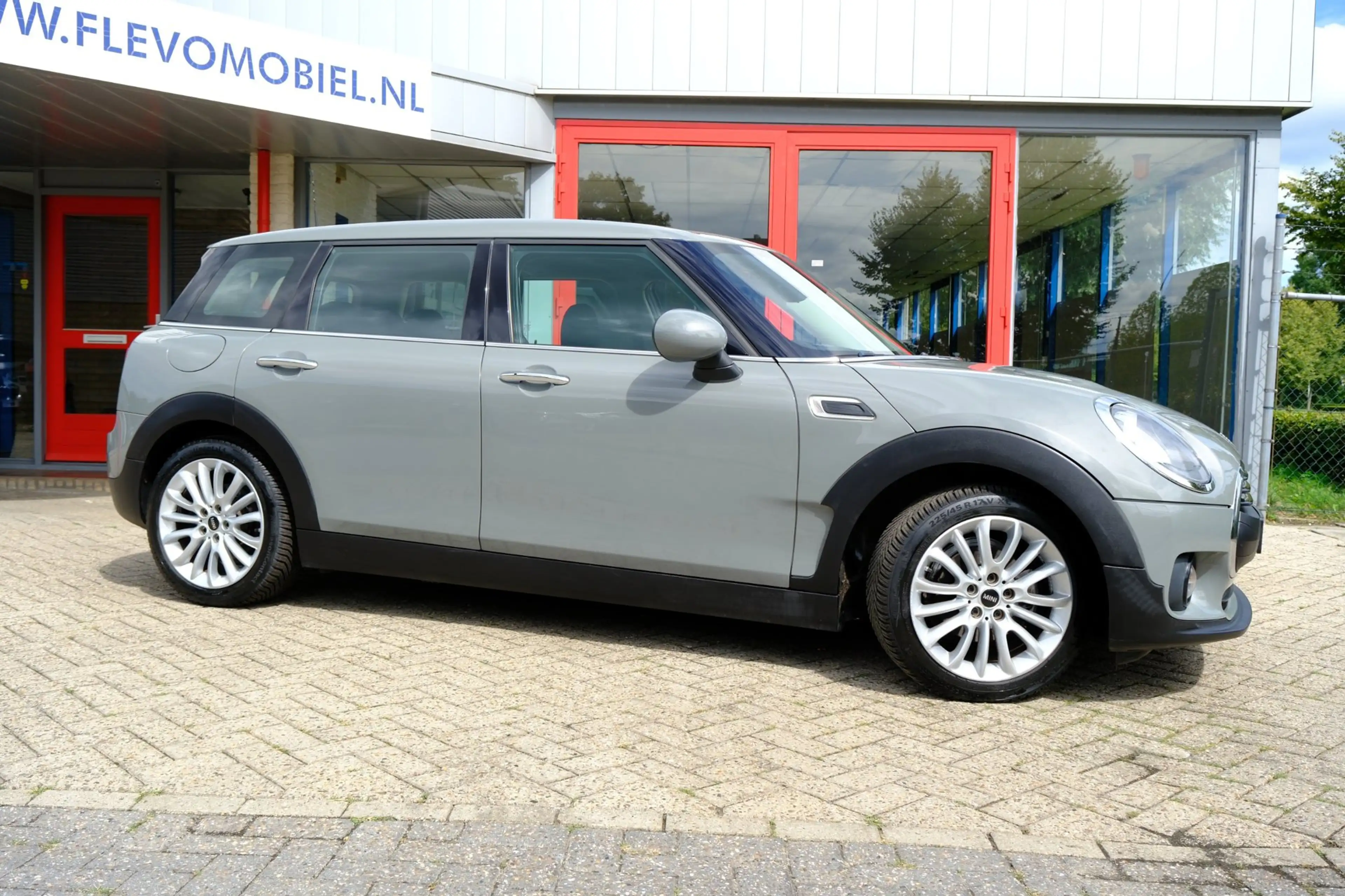MINI One Clubman 1.5 Chili Clima|LMV — photo 4