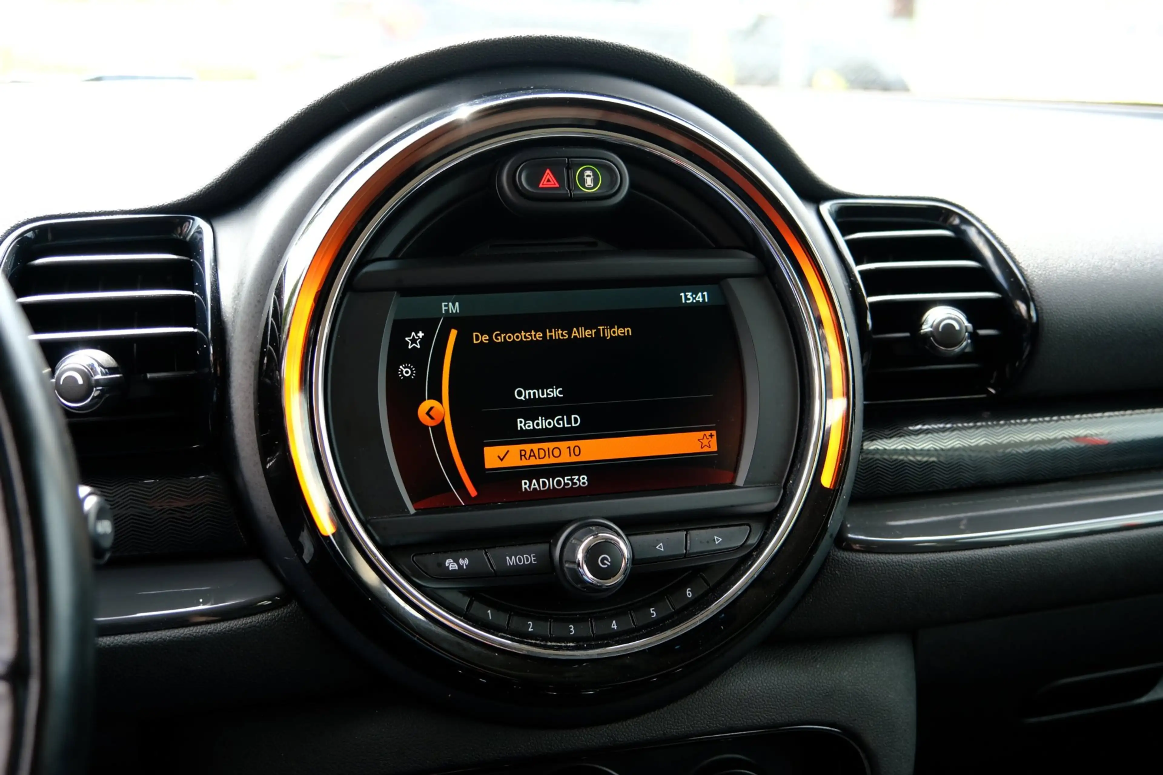 MINI One Clubman 1.5 Chili Clima|LMV — photo 16
