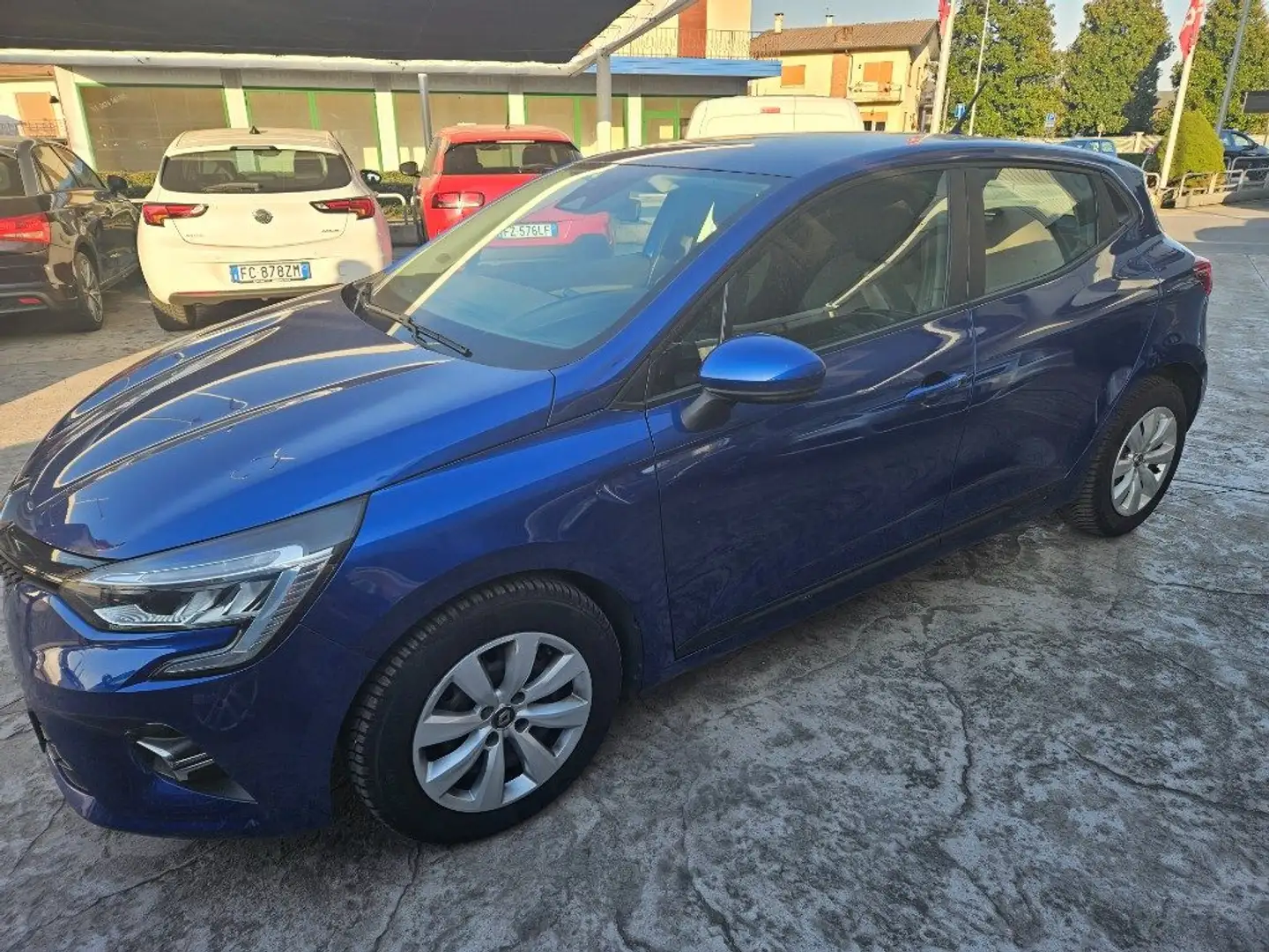Renault Clio TCe 100 CV 5 porte Business Blauw - 1