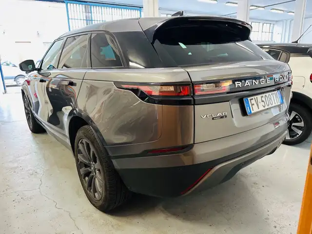 Land Rover Range Rover Velar view 3