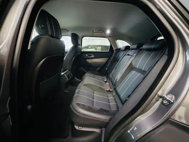 Land Rover Range Rover Velar view 9