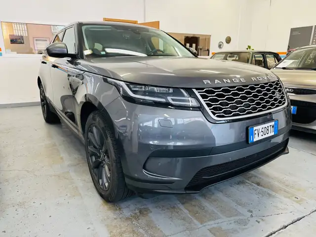 Land Rover Range Rover Velar view 5