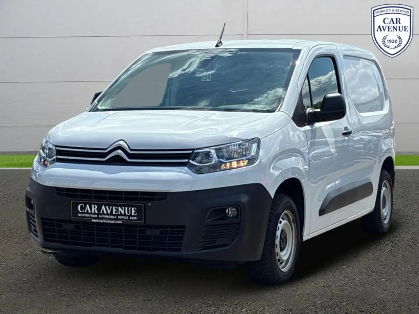 Citroen Berlingo M 650kg Puretech 110ch S\u0026S Pack Driver Connec Blanc - 1