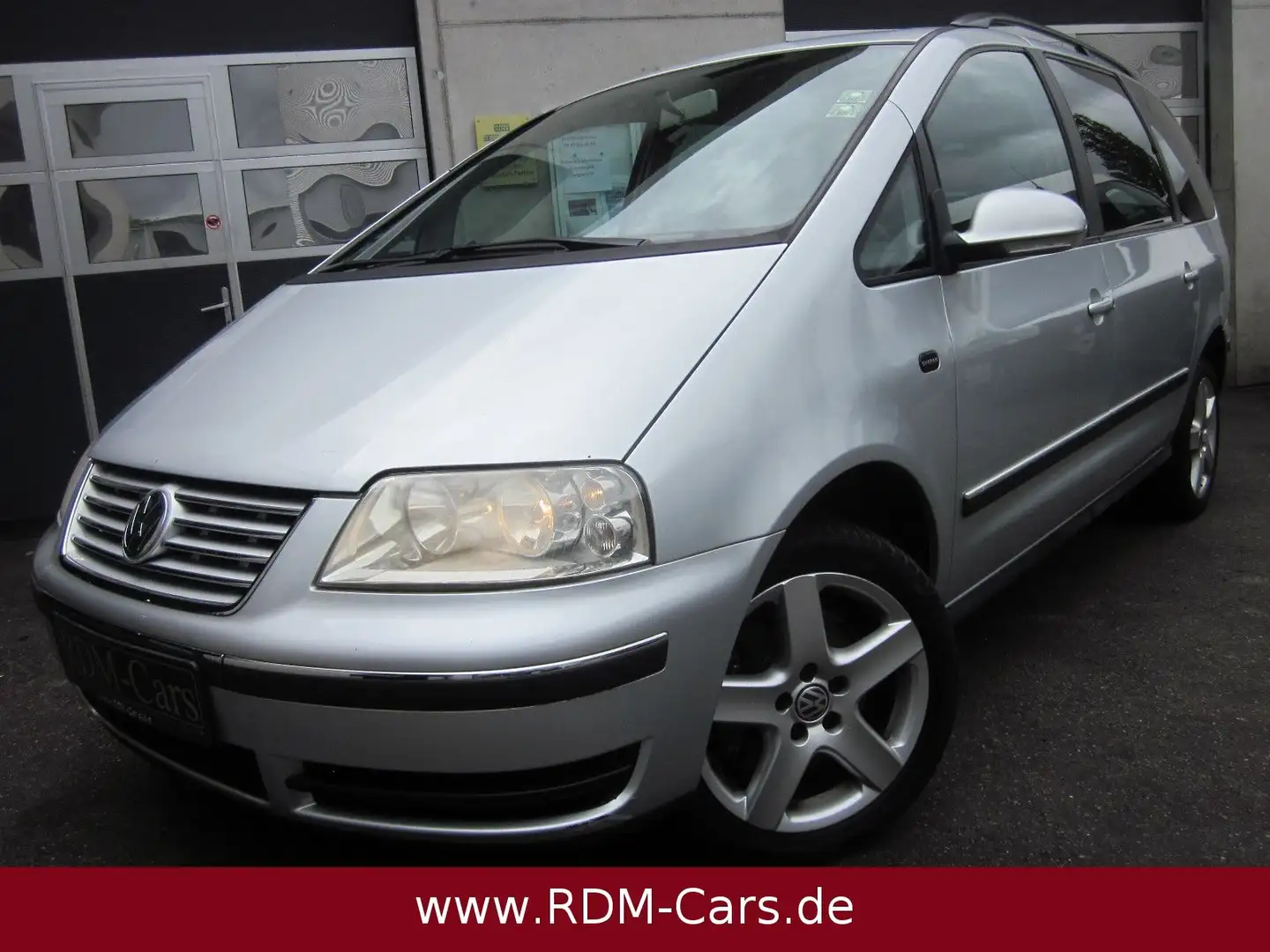 Volkswagen Sharan 1.8T 6-Gang*SHZ*HU/AU+Zahnriemen NEU Stříbrná - 1