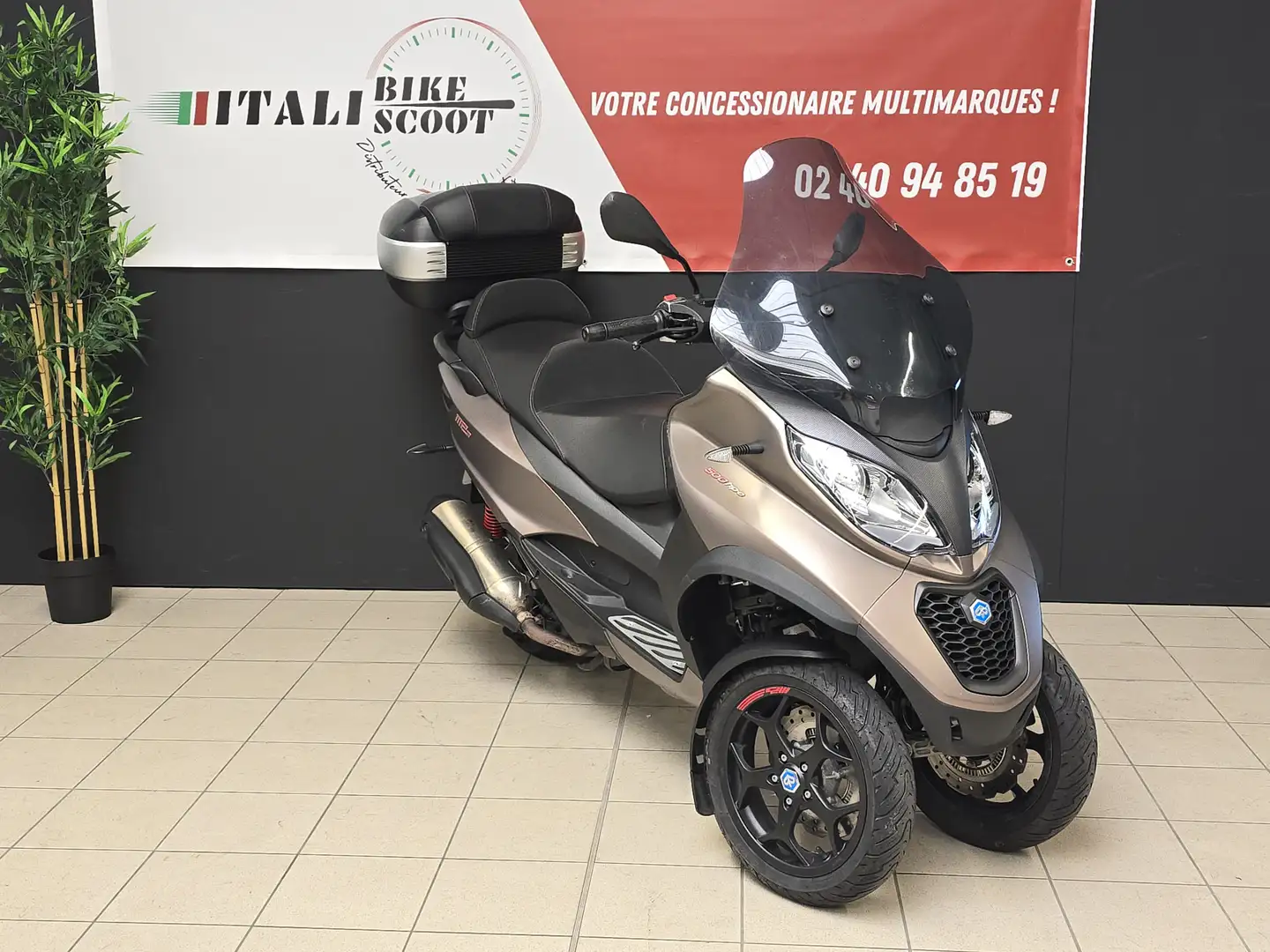 Piaggio MP3 500 Marrón - 2