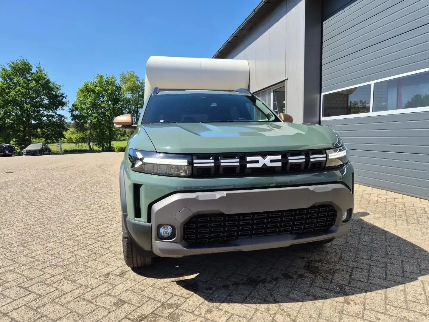 Dacia Duster Extreme Hybrid 140PS Automatik 1.6 SCE Lenkradh... Groen - 2