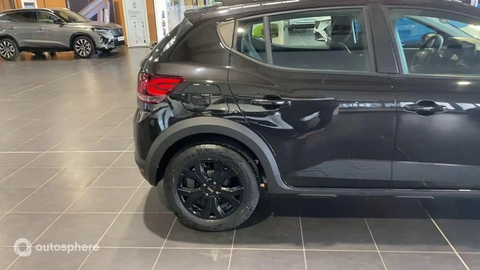 Dacia Sandero 1.0 ECO-G 100ch Stepway Extreme + -24 - 2