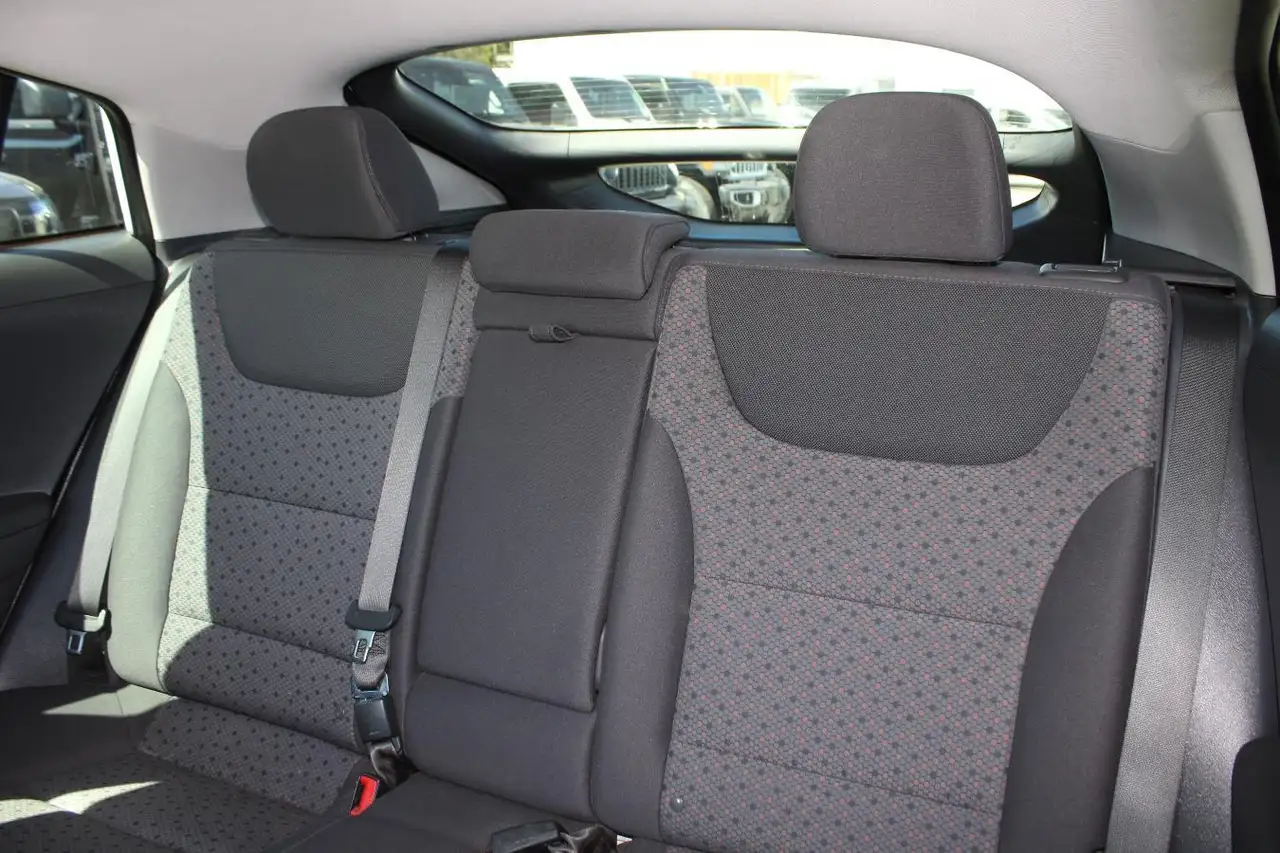 Hyundai IONIQ снимка Hyundai IONIQ
