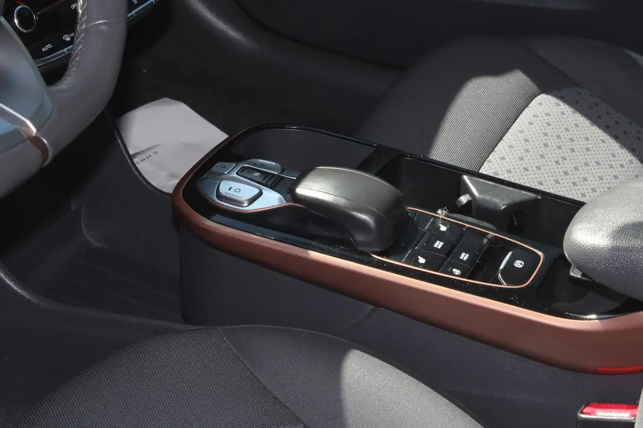Hyundai IONIQ снимка Hyundai IONIQ