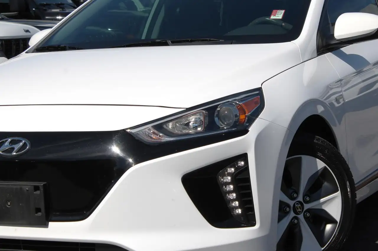 Hyundai IONIQ снимка Hyundai IONIQ