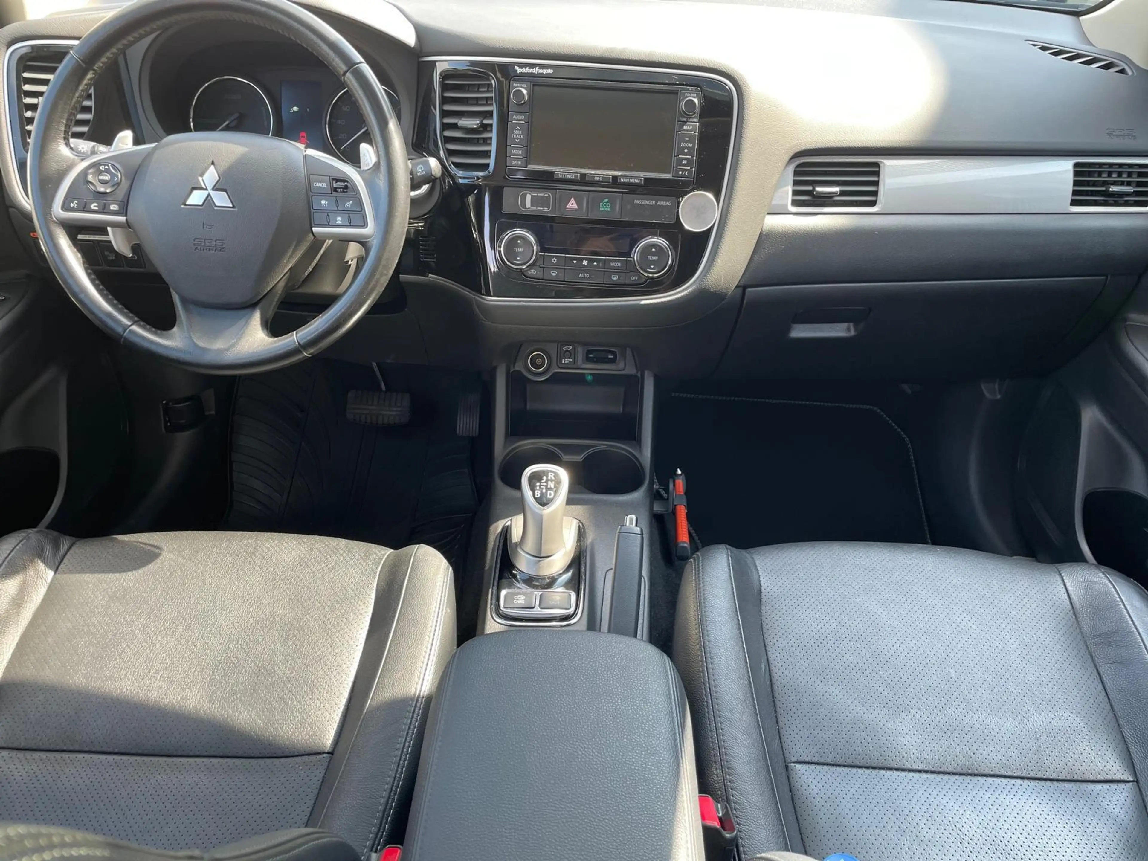 Mitsubishi Outlander 2.0 PHEV Instyle+ mooie staat|lage km stand| — photo 7