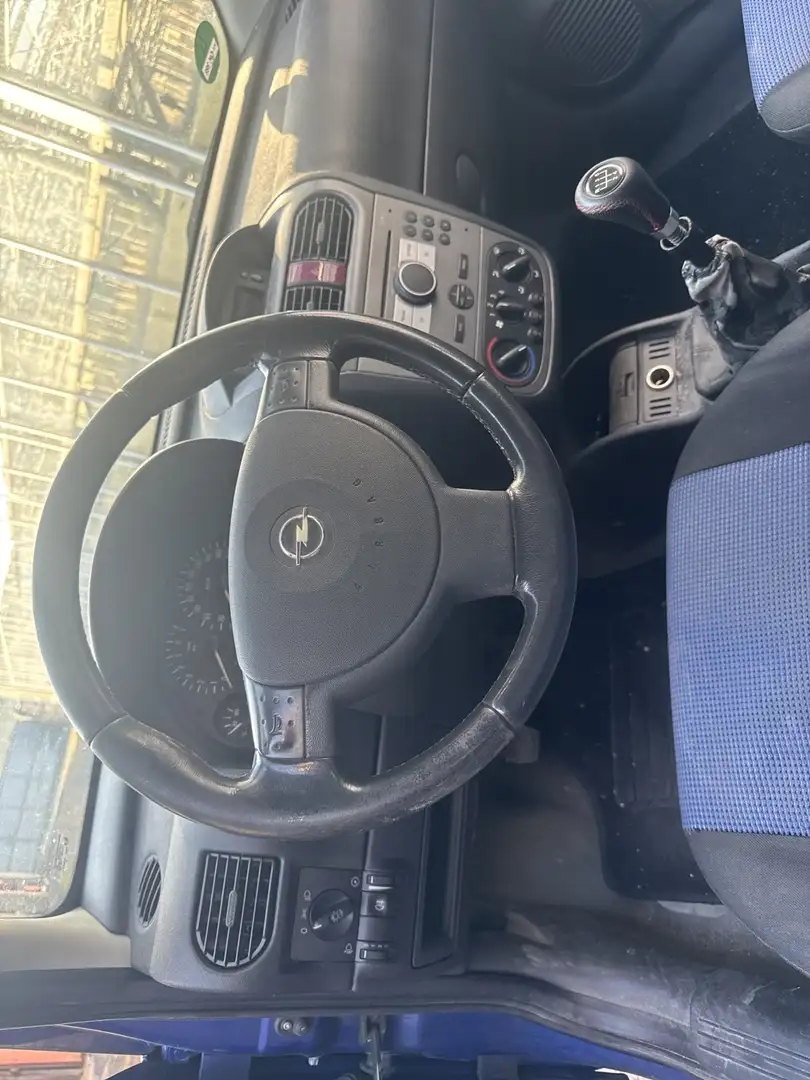 Opel Corsa 1.2 16V - 2